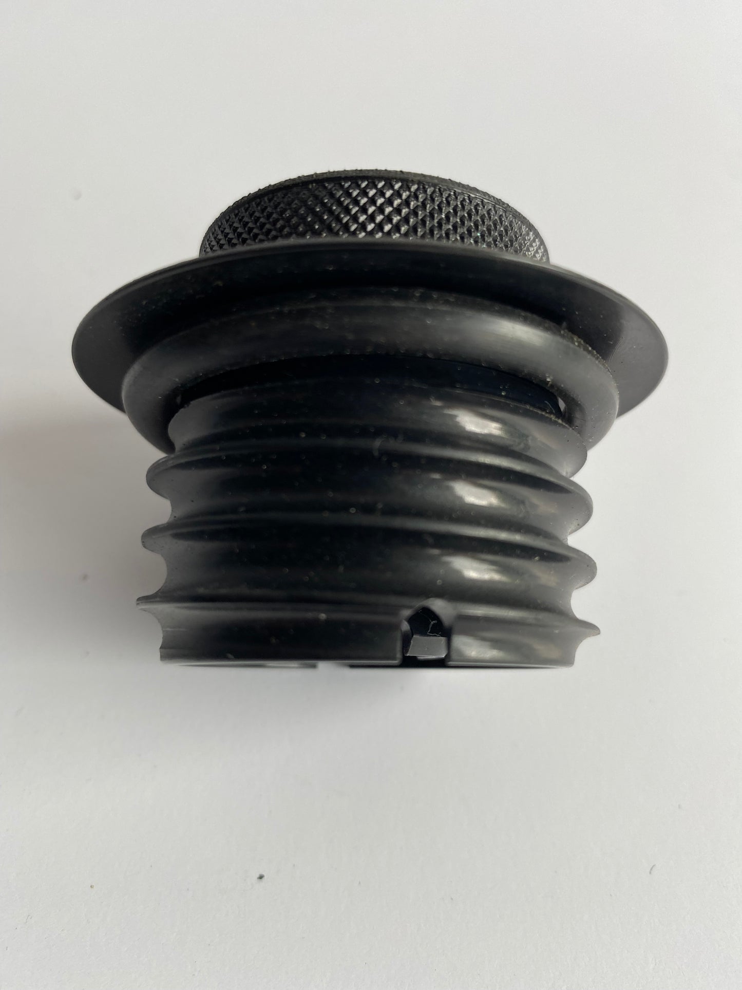 Left Pop-Up Fuel Cap, Left Hand Thread Black Wrinkle Harley Davidson 96-99