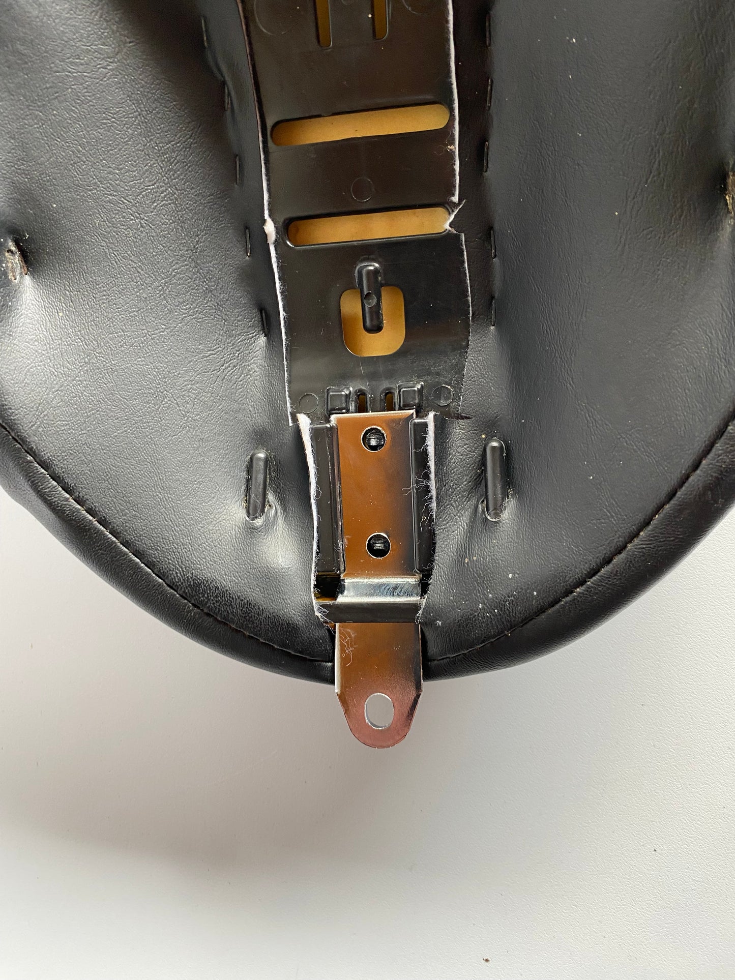 Harley Davidson Sportster solo seat OEM REF: 51532-07