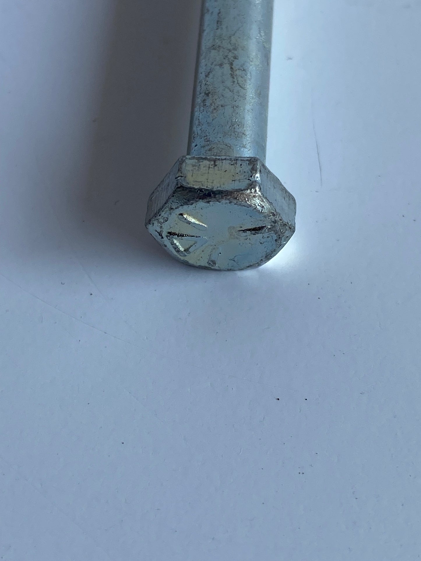 Screw 5/16-24 x 5 inches Harley Davidson REF ZODIAC: 742156