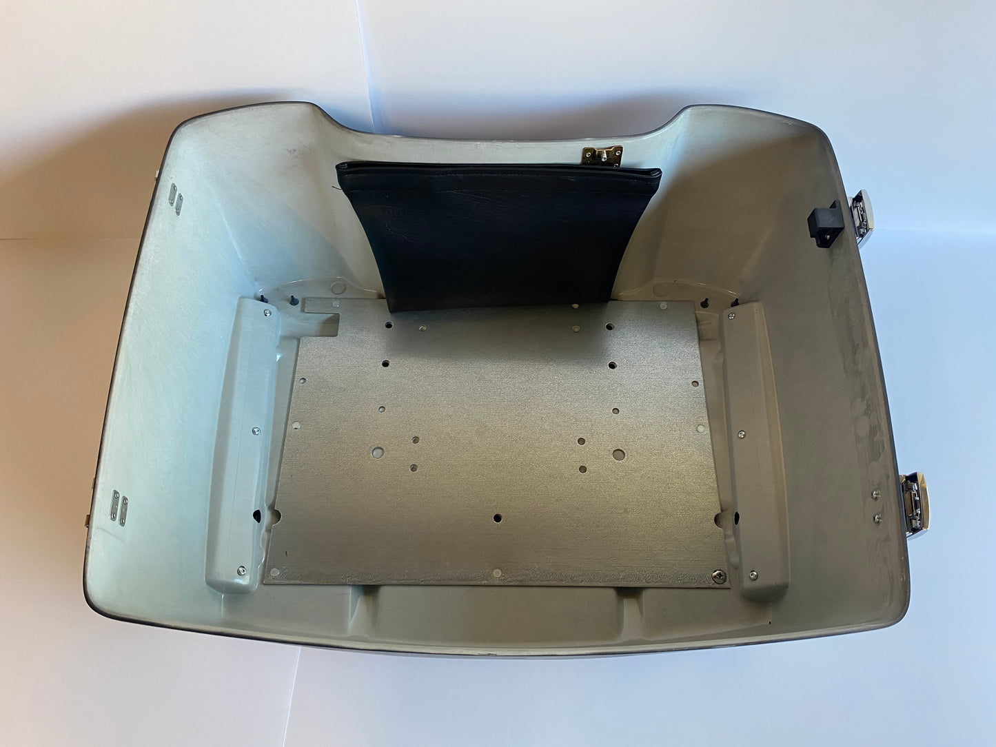 Low Tour Pak Raw Harley Davidson REF OEM 53117-97BDK