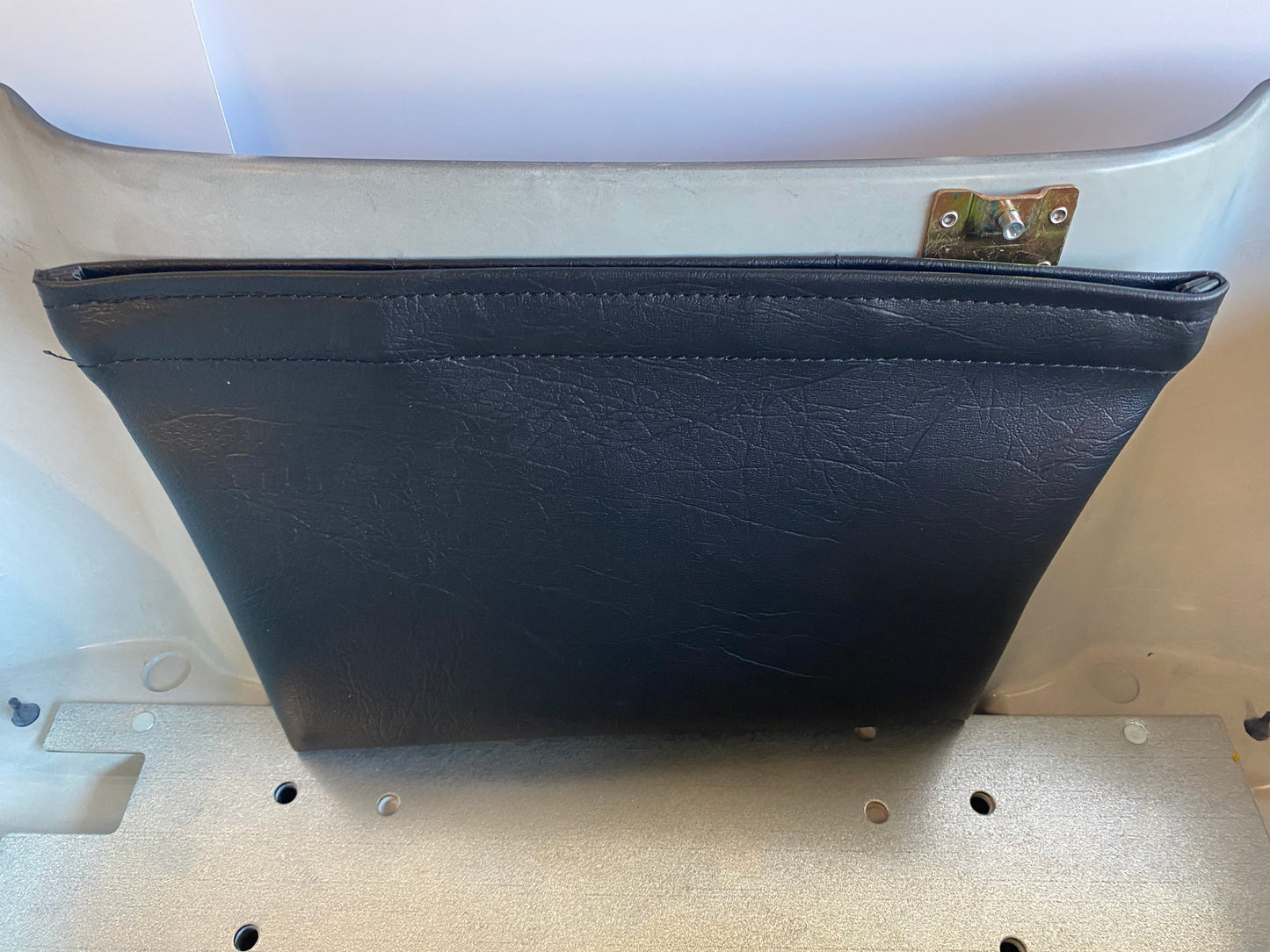 Low Tour Pak Raw Harley Davidson REF OEM 53117-97BDK