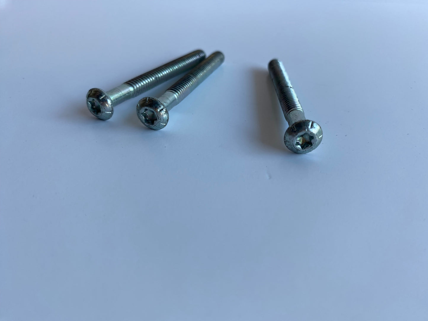 Set of 3 air filter screws 1/4-20 x 2 1/2 Harley Davidson