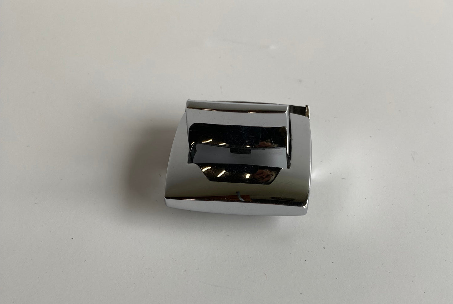 Verrou Tour Pak Touring Harley Davidson REF OEM 90649-07