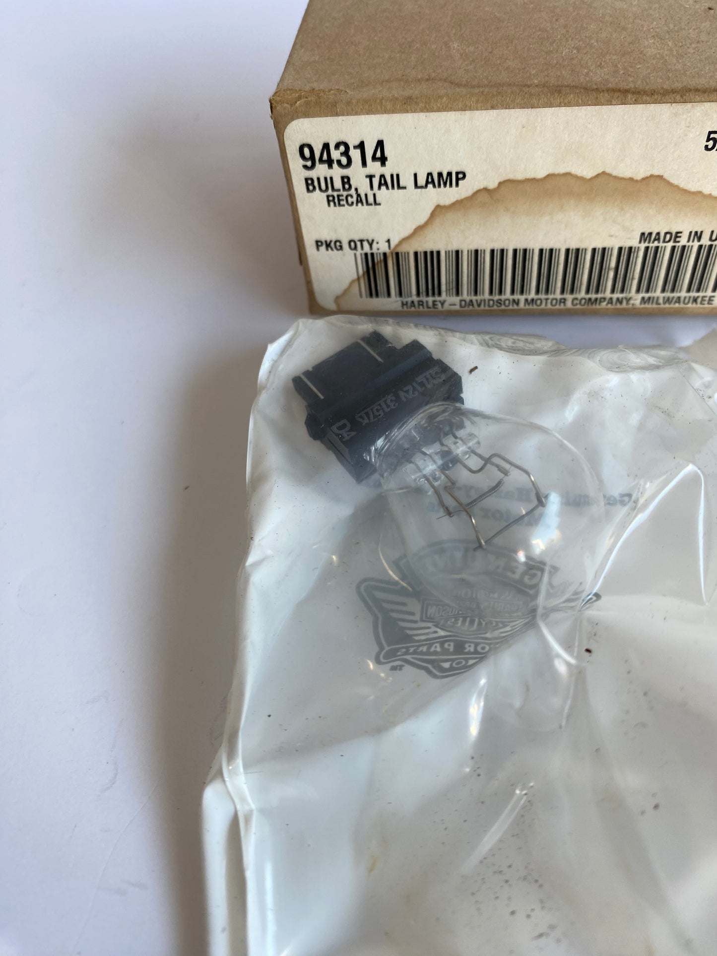 Ampoule de feu arrière Harley Davidson REF OEM 68167-04