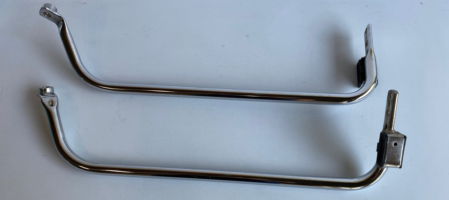 Jeu de supports de sacoches Touring Harley Davidson REF OEM 91069-07 & 91074-07
