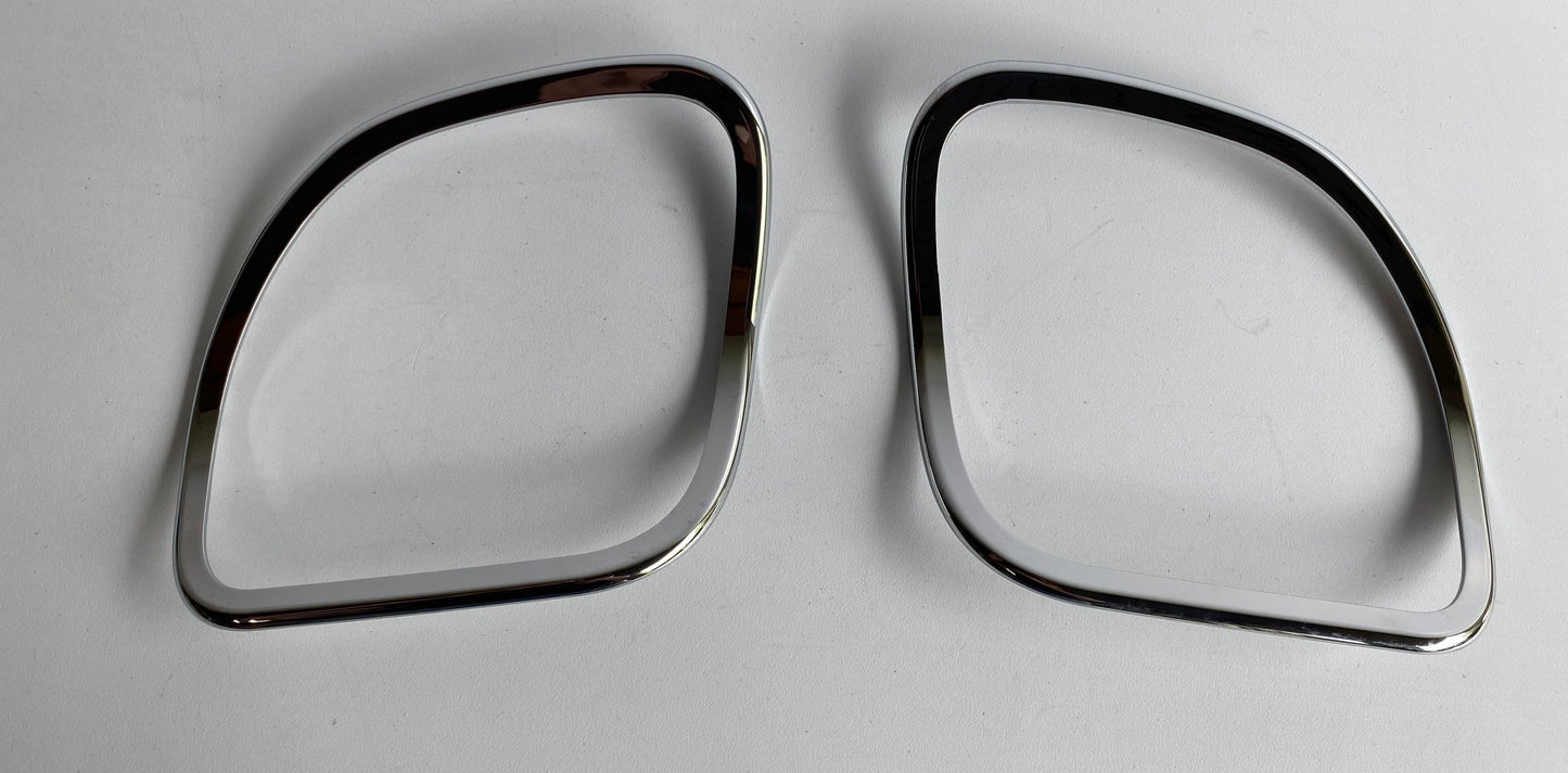 Entourages chromés hauts parleurs Road Glide Harley Davidson REF 61400297