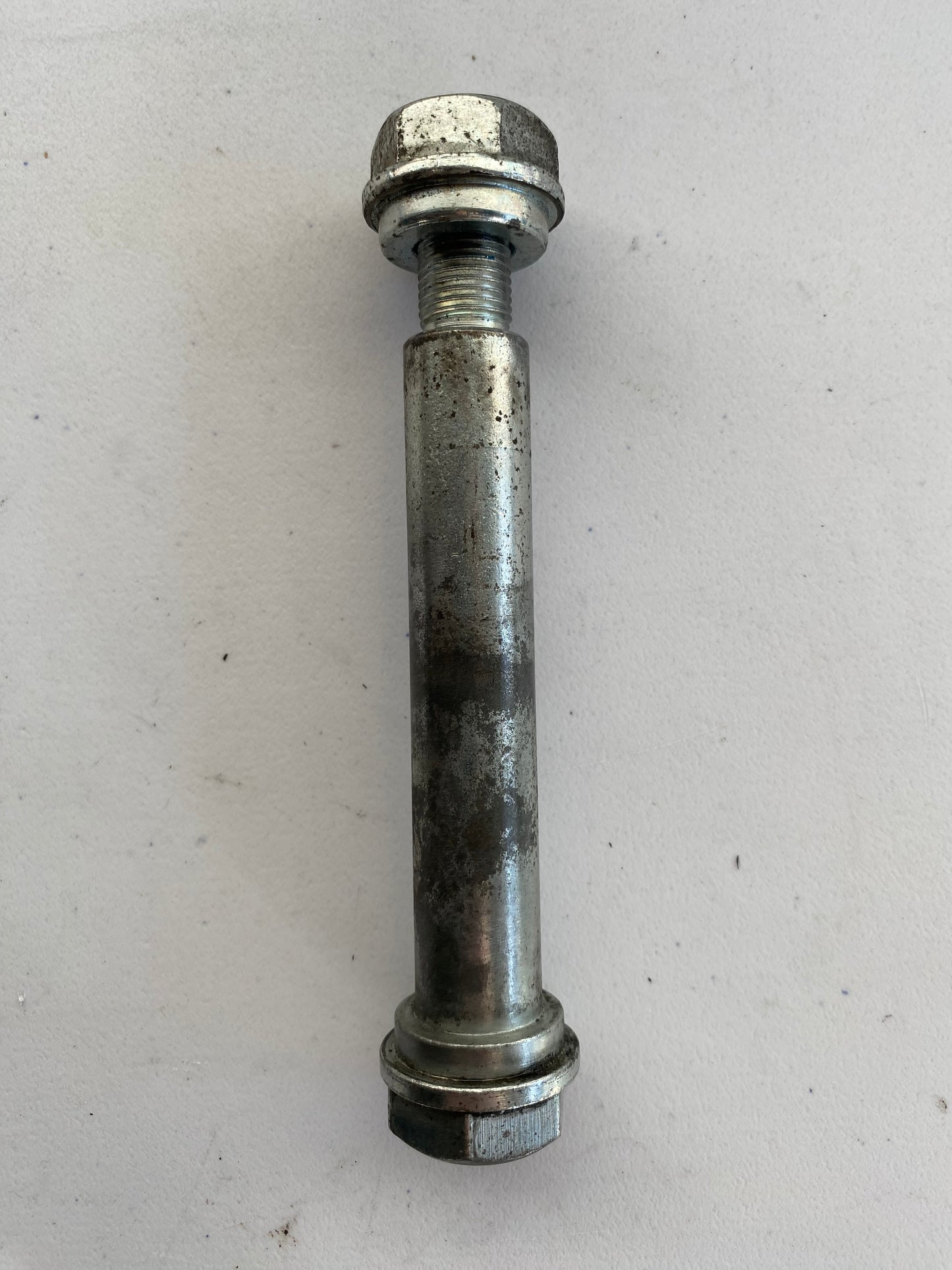 Harley Davidson front engine mount screw + nut REF OEM: 41562-04 / 41561-04