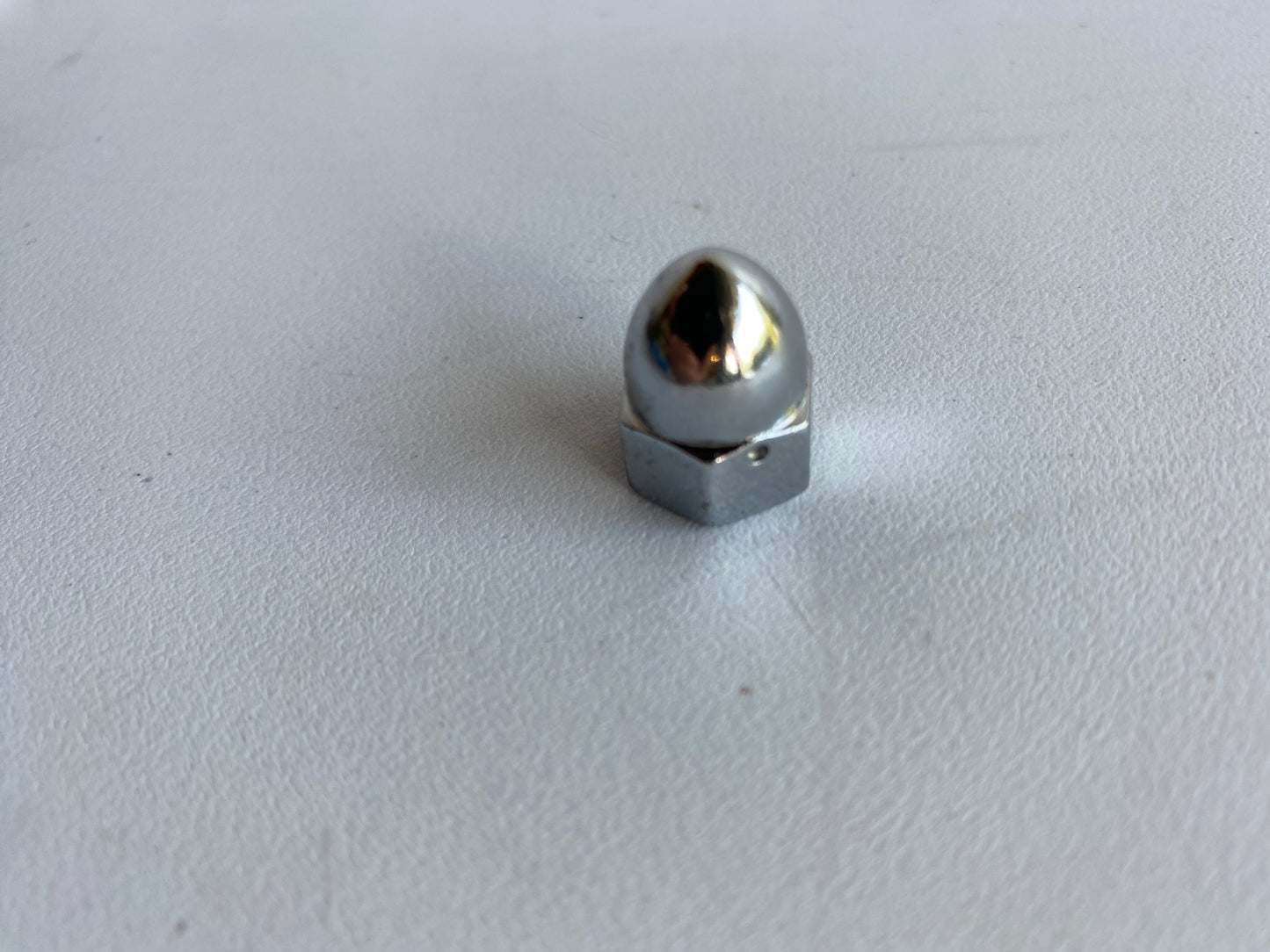 Ecrou borgne chromé freiné 5/16-18 Harley Davidson OEM