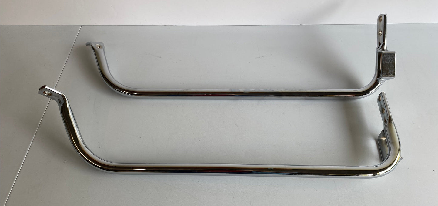 Jeu de supports sacoches Touring Harley Davidson REF OEM 49206-04 & 49207-04