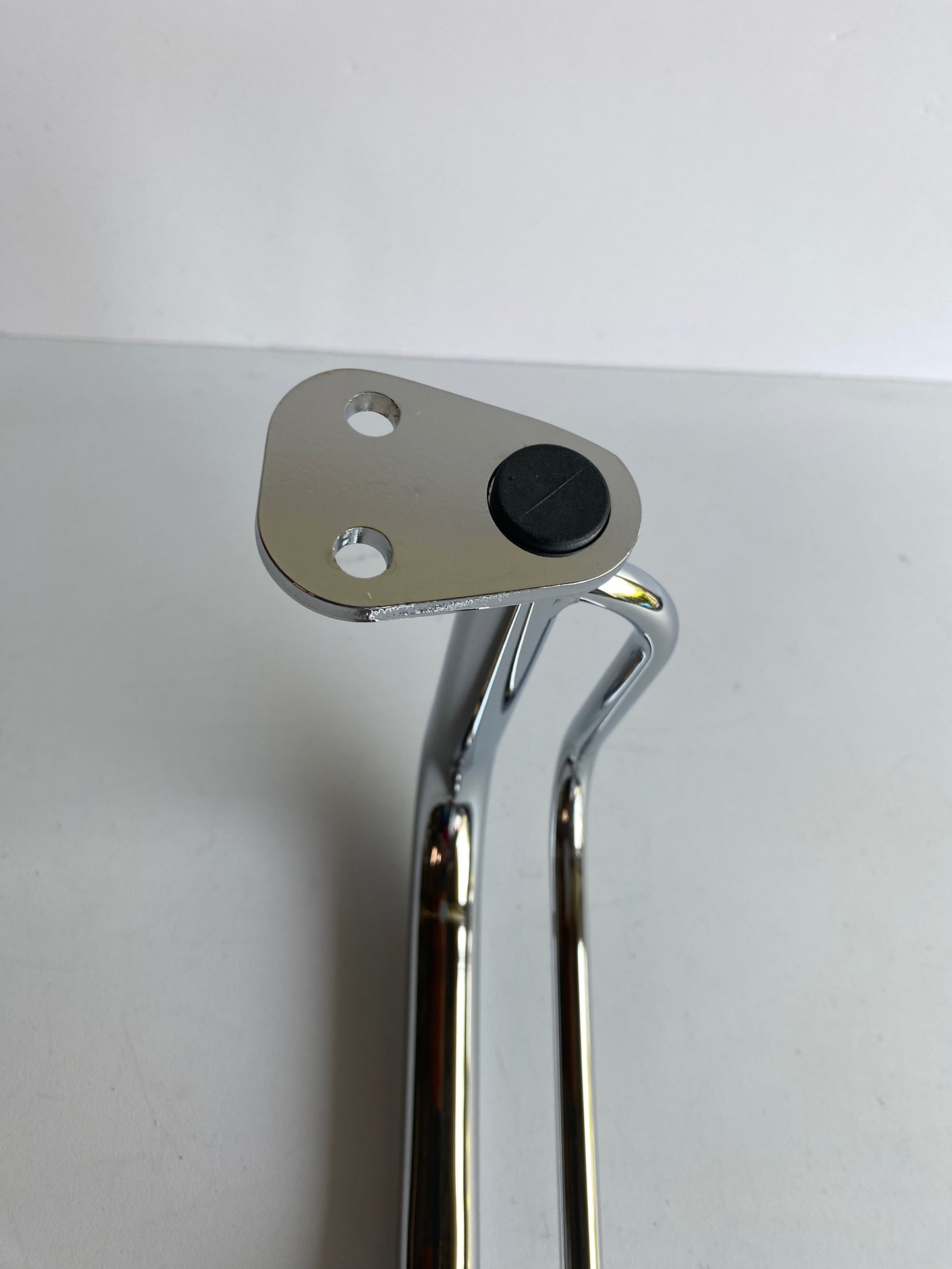 Barre gauche de protection de sacoche Nostalgic Harley Davidson REF OEM 91267-98