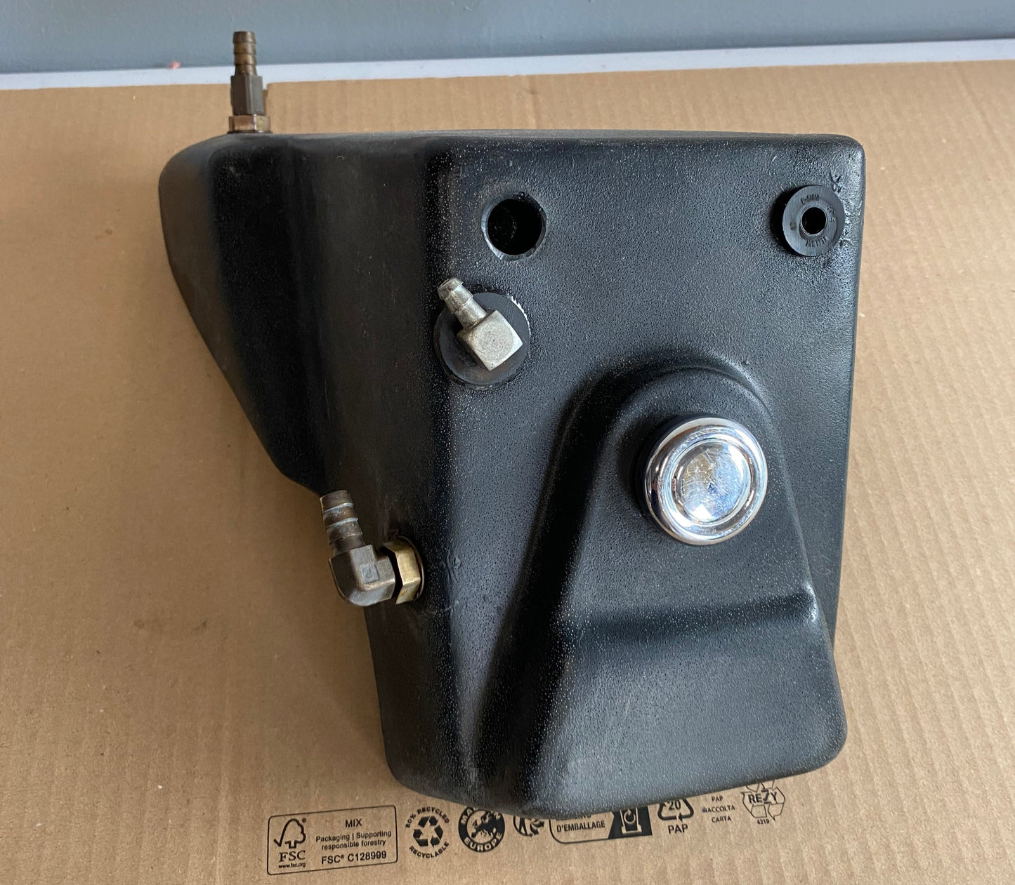 BUELL S3 Oil Tank REF OEM: Q0110.B