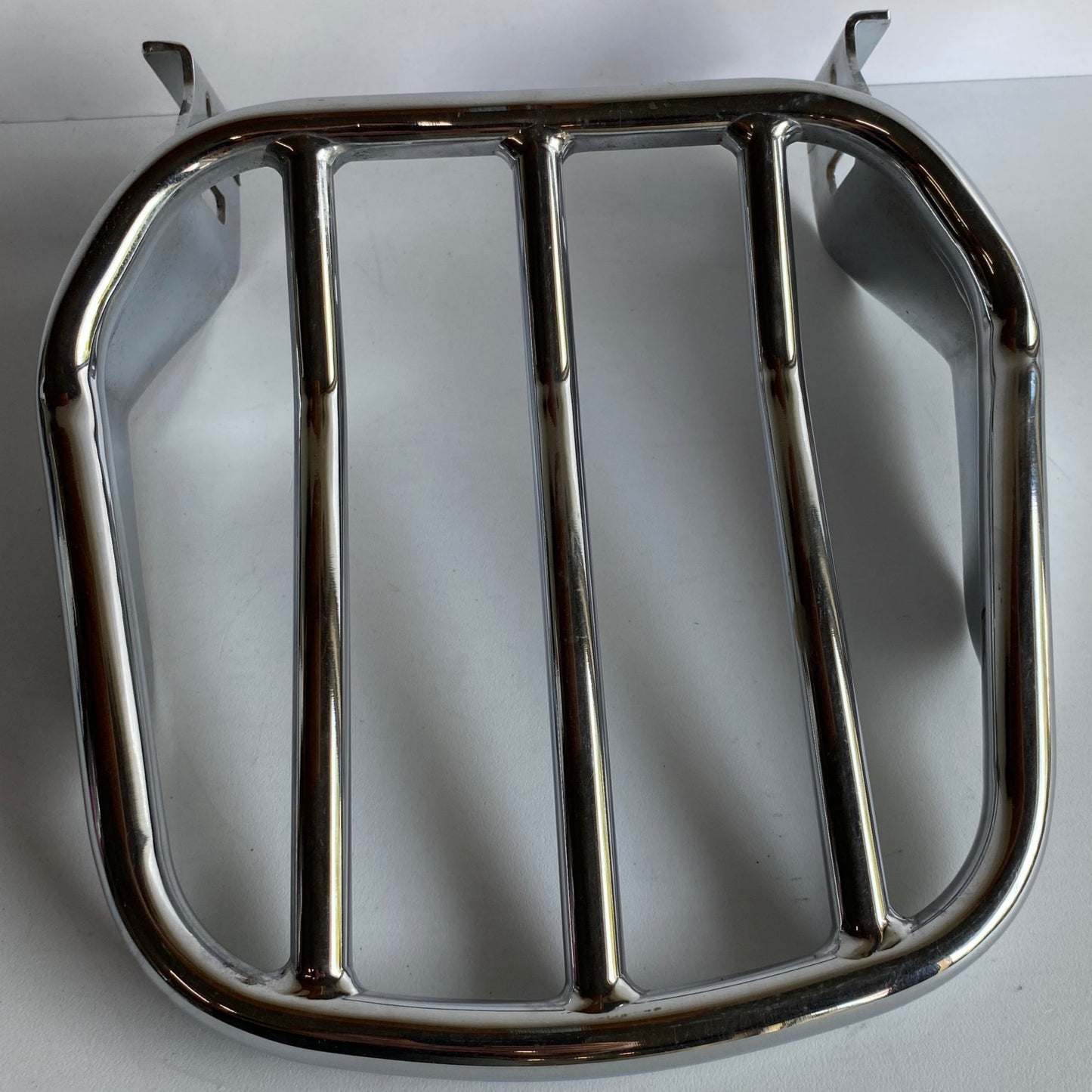 Porte paquet chromé écartement 7.5 pouces Harley Davidson REF 50300030