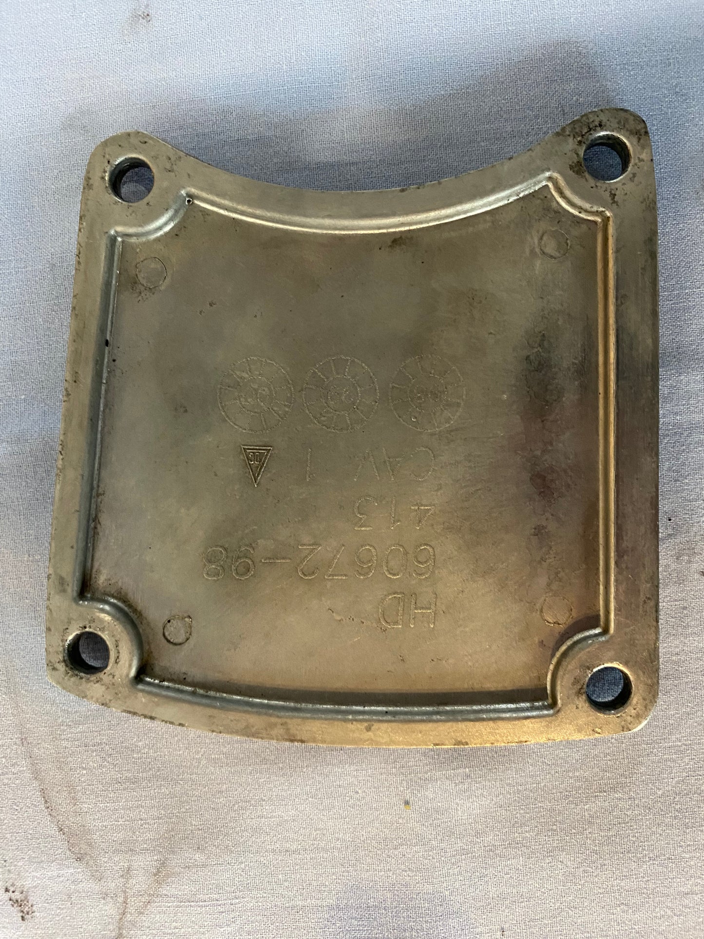 Harley Davidson Primary Transmission Inspection Hatch OEM REF: 60672-98