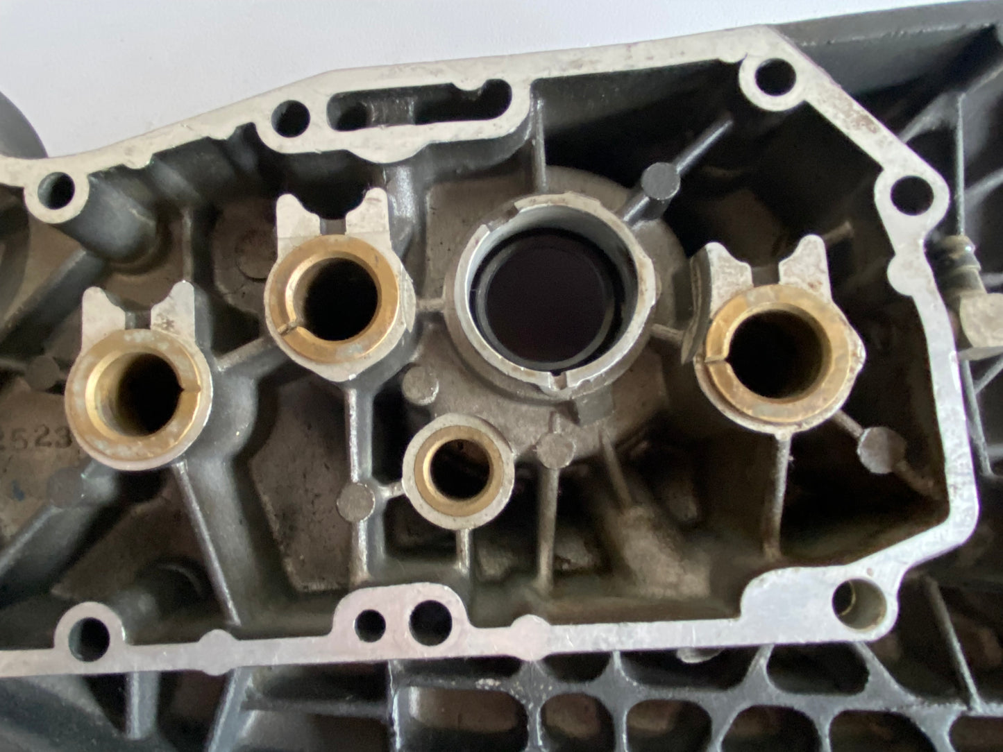 Timing cover Harley Davidson OEM REF: 25307-99YA