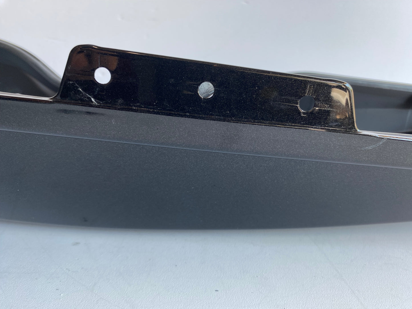 Couvercle de sacoche gauche Black Quartz Touring Harley Davidson REF OEM 90201055DWE