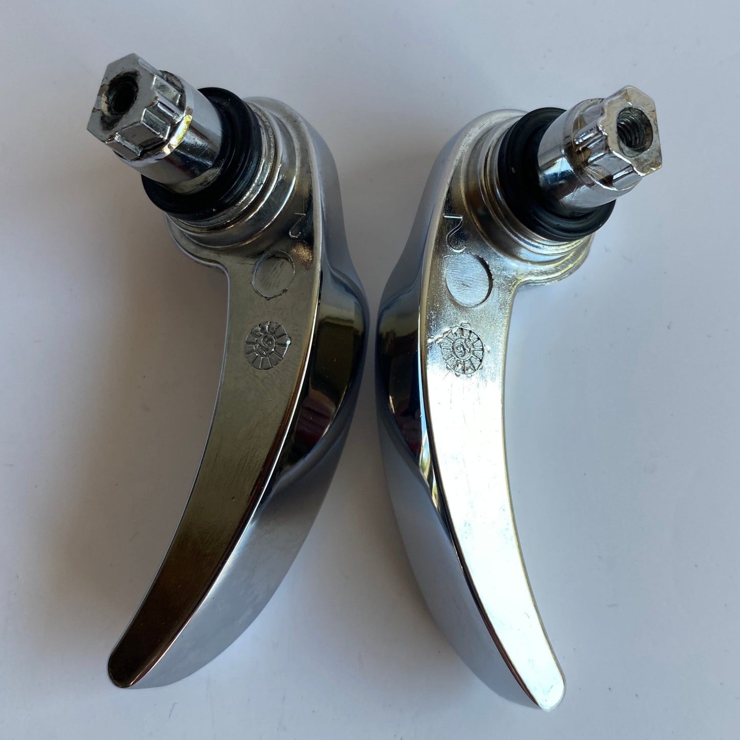 Jeu poignées ouverture de sacoches Touring Harley Davidson REF OEM 90200902 & 90200903