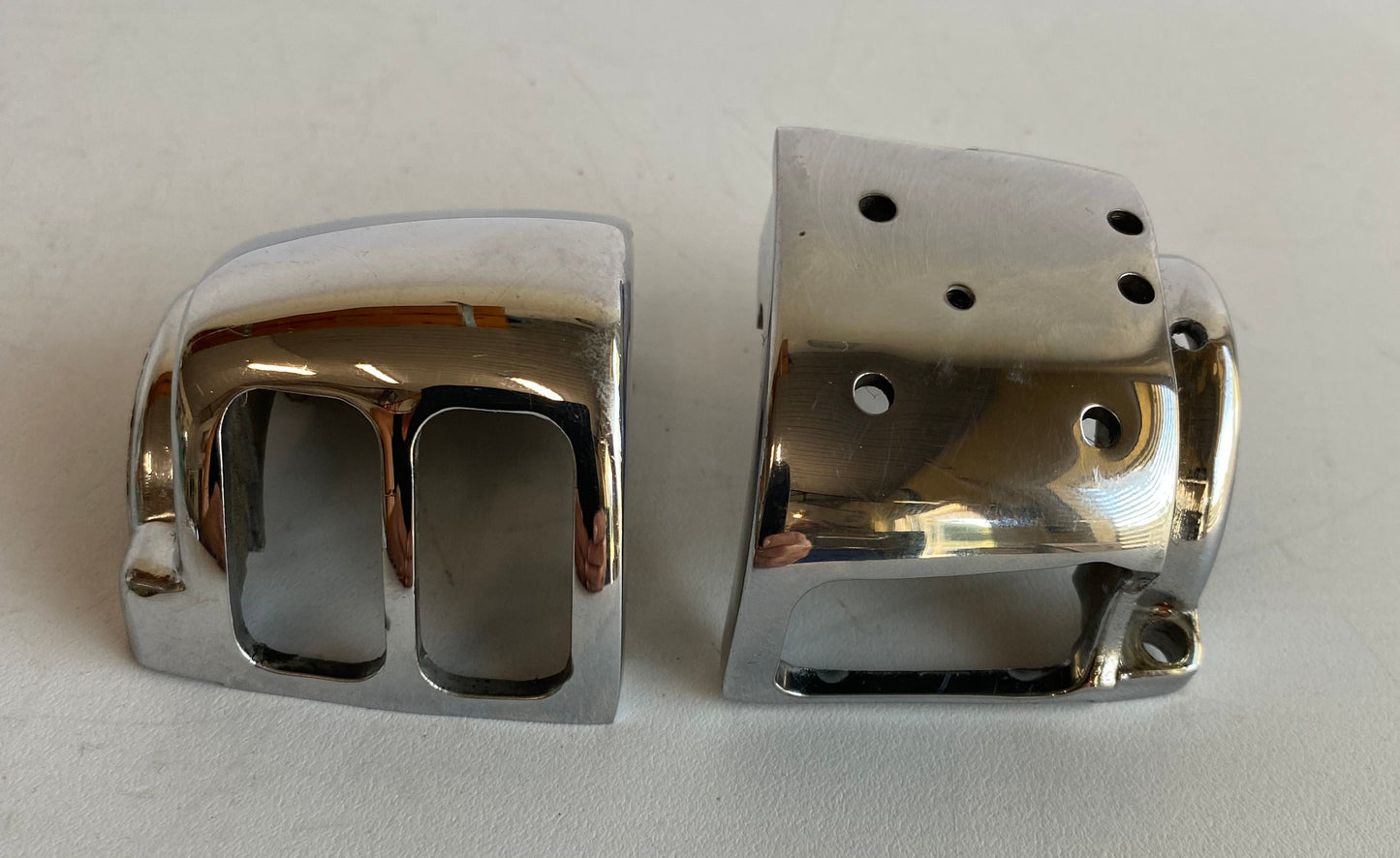 Cocotte chromée gauche Harley Davidson REF OEM 71615-96 & 71720-03A