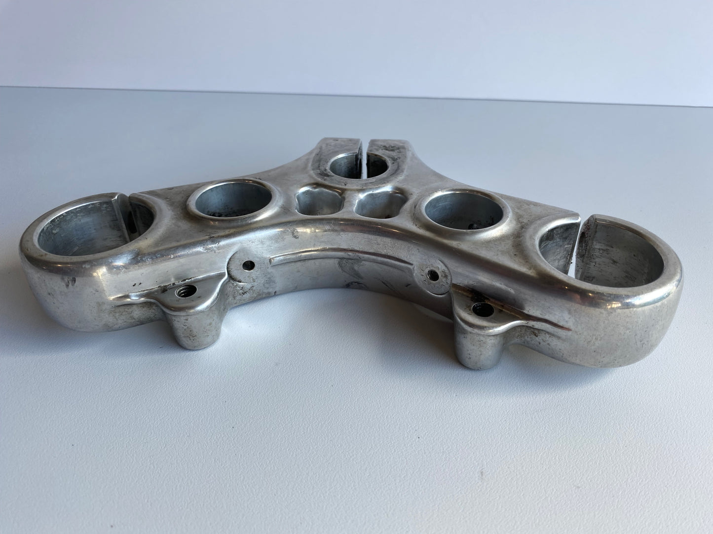 Harley Davidson 39mm Upper Fork Clamp OEM REF: 45739-87
