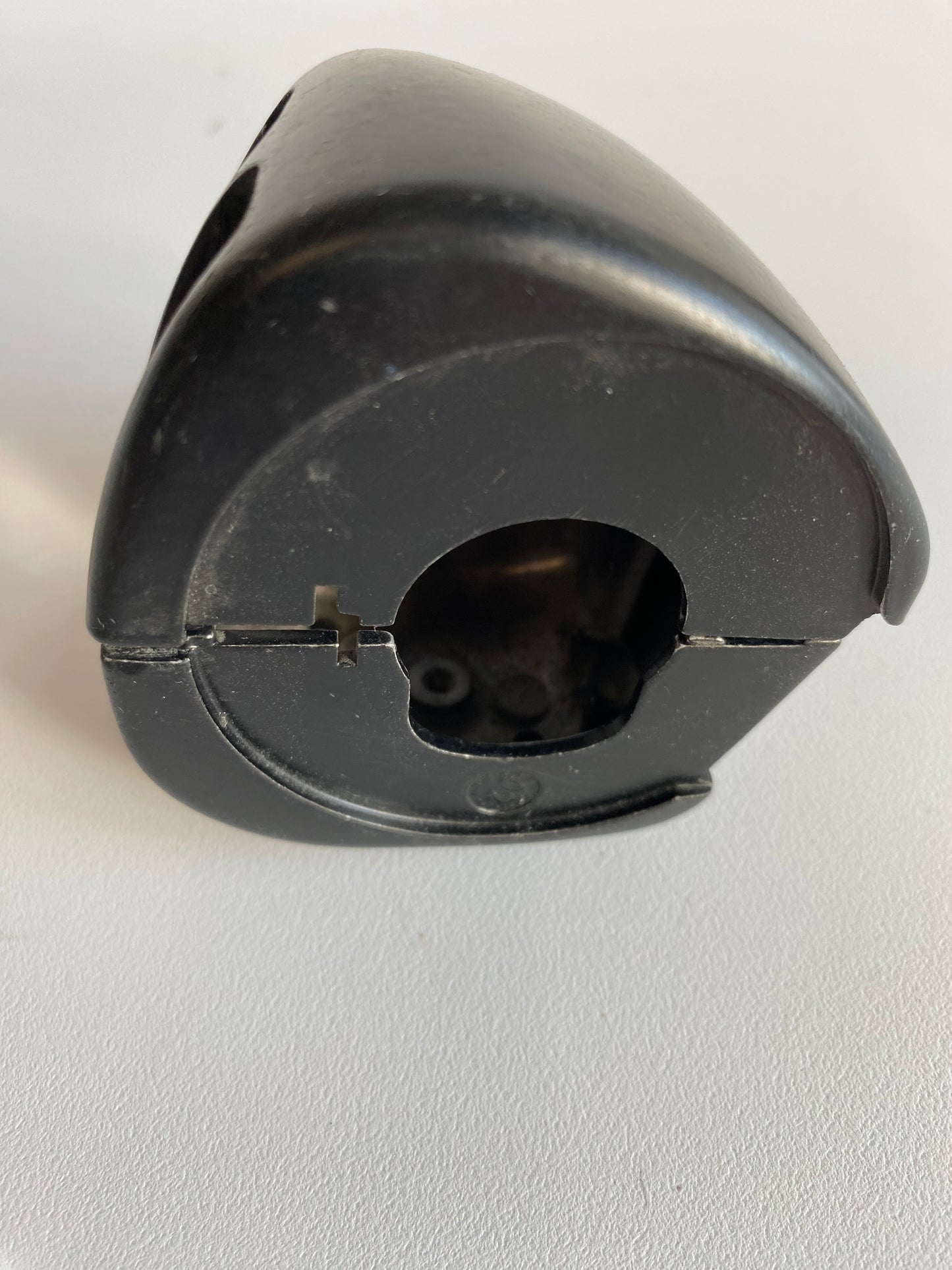 Black left side panel / Harley Davidson switch