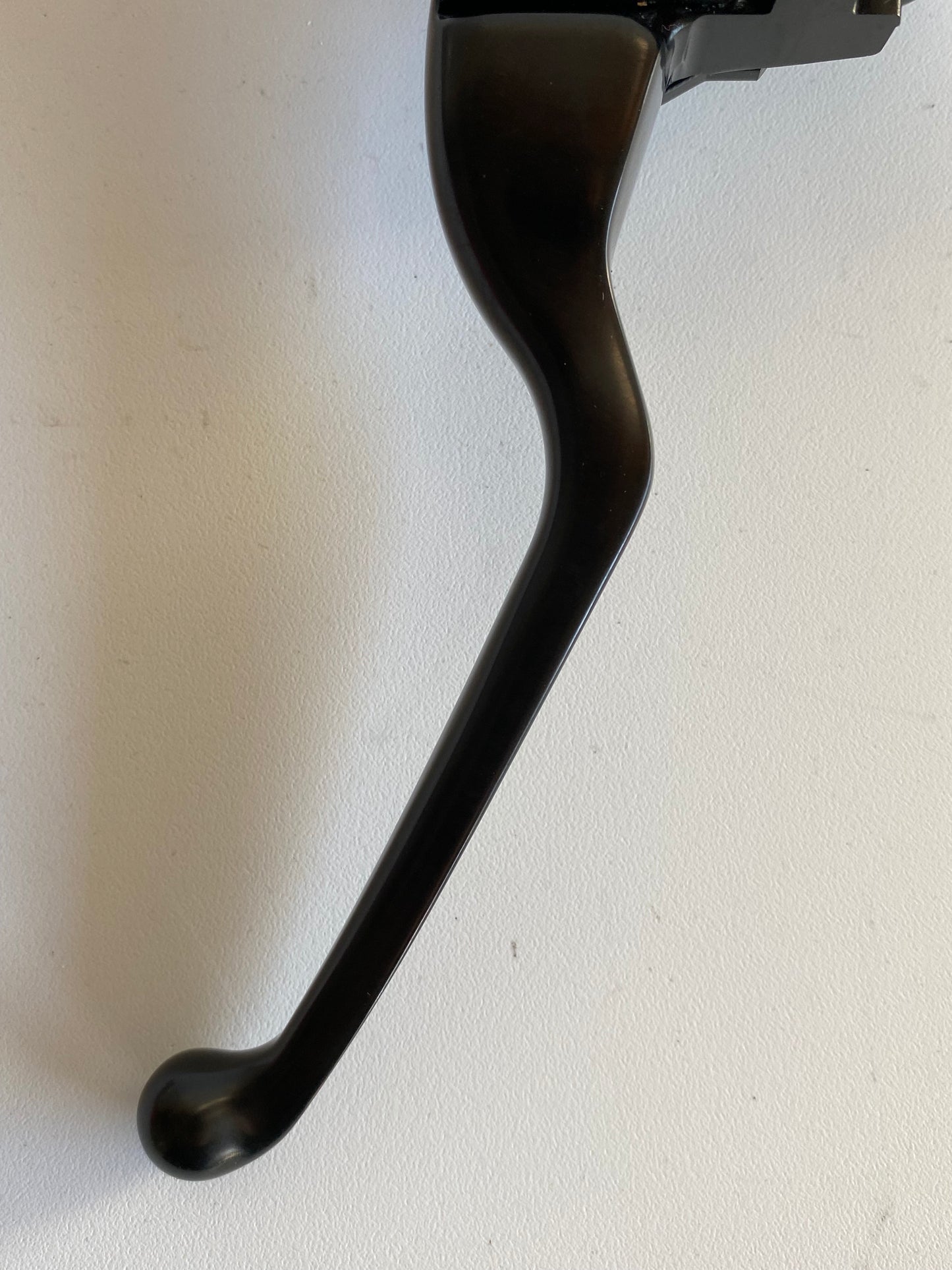 Harley Davidson Black Front Brake Lever and Master Cylinder OEM REF: 41700594