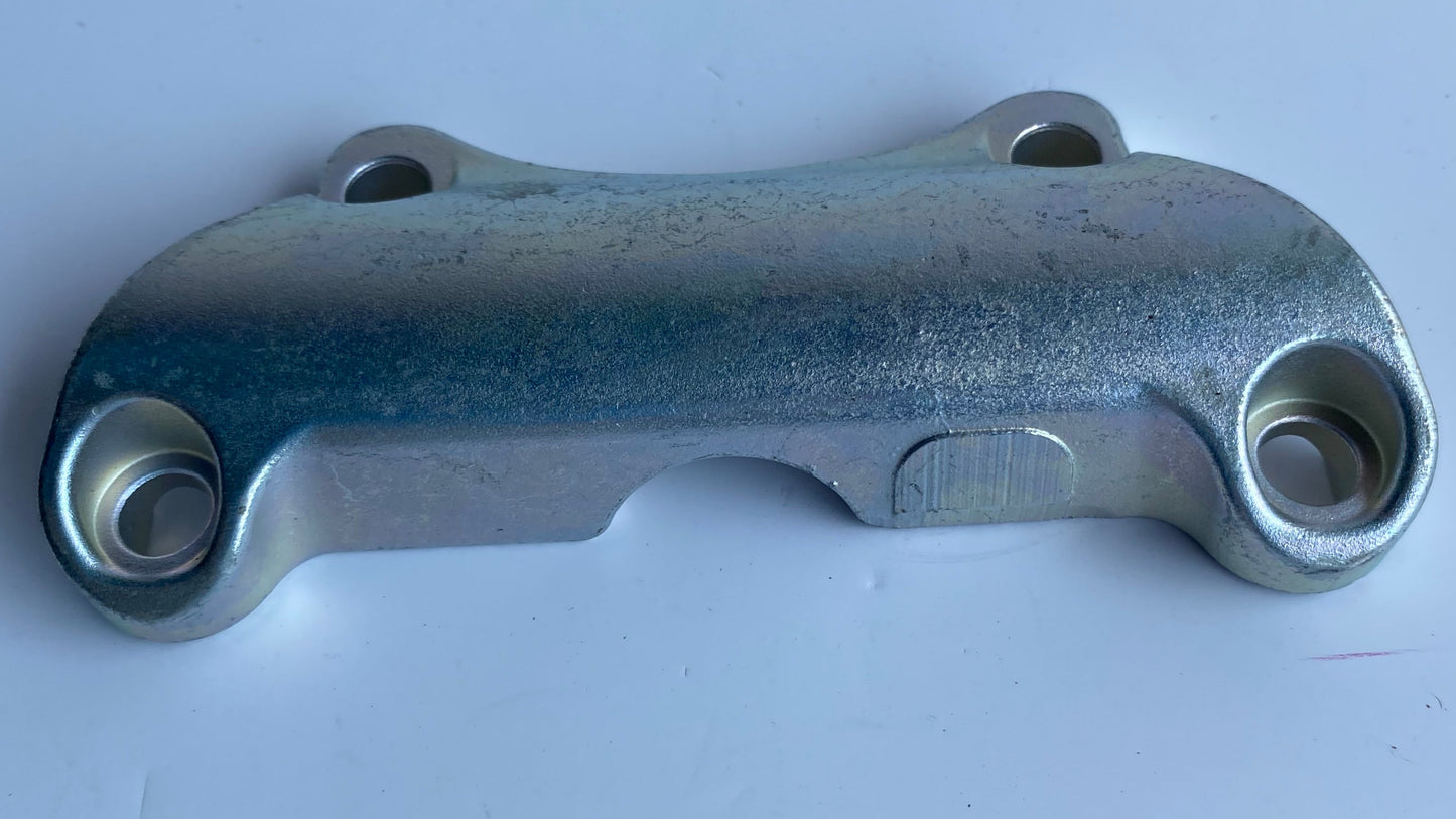 Harley Davidson riser handlebar fixings OEM REF: 55918-08