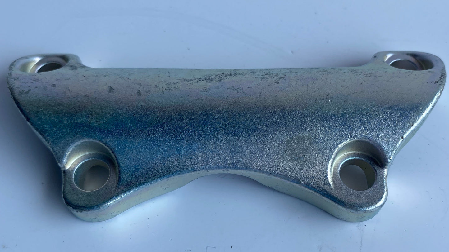 Harley Davidson riser handlebar fixings OEM REF: 55918-08