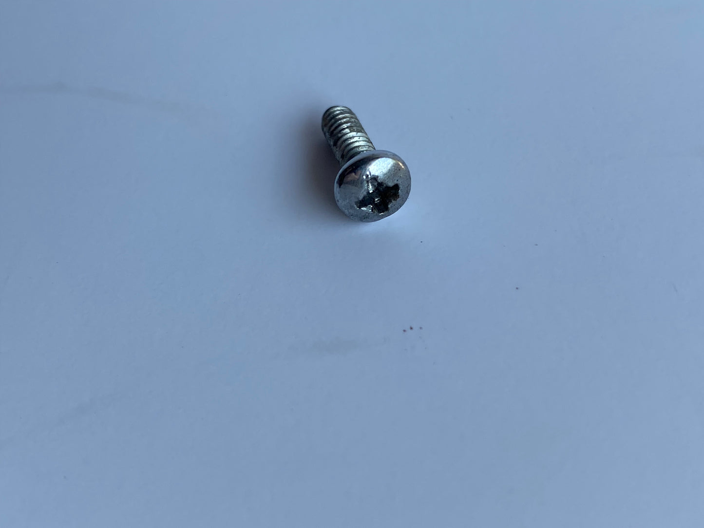 Harley Davidson turn signal lens screw REF OEM 68452-86