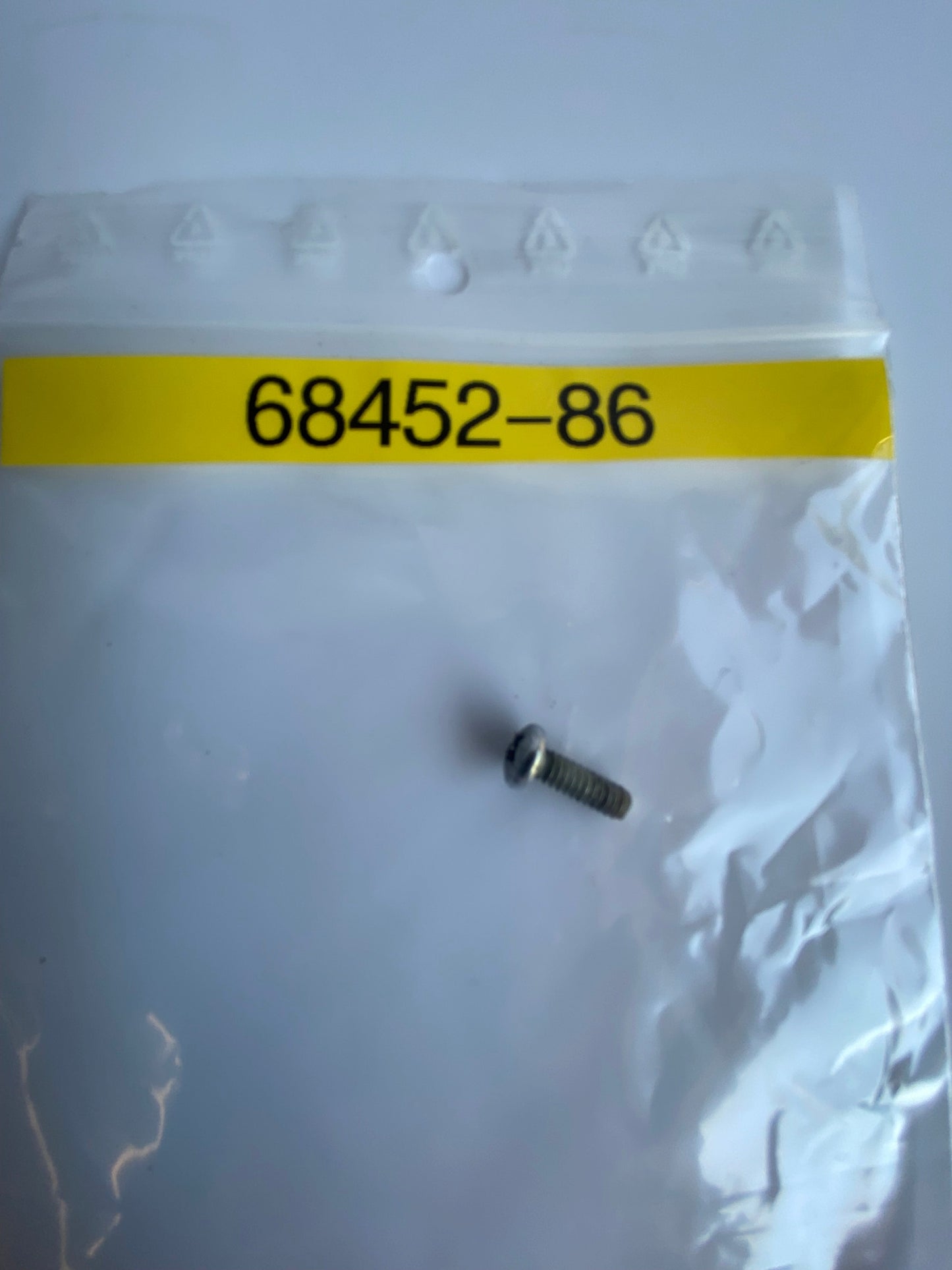 Harley Davidson turn signal lens screw REF OEM 68452-86