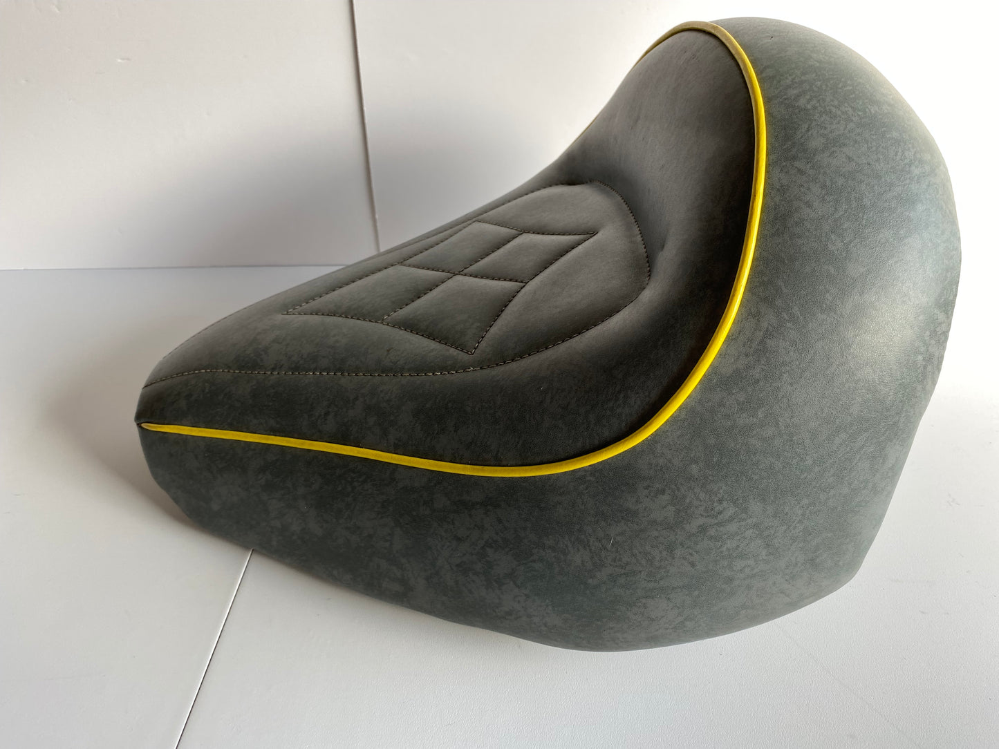 Harley Davidson two-tone Softail solo seat