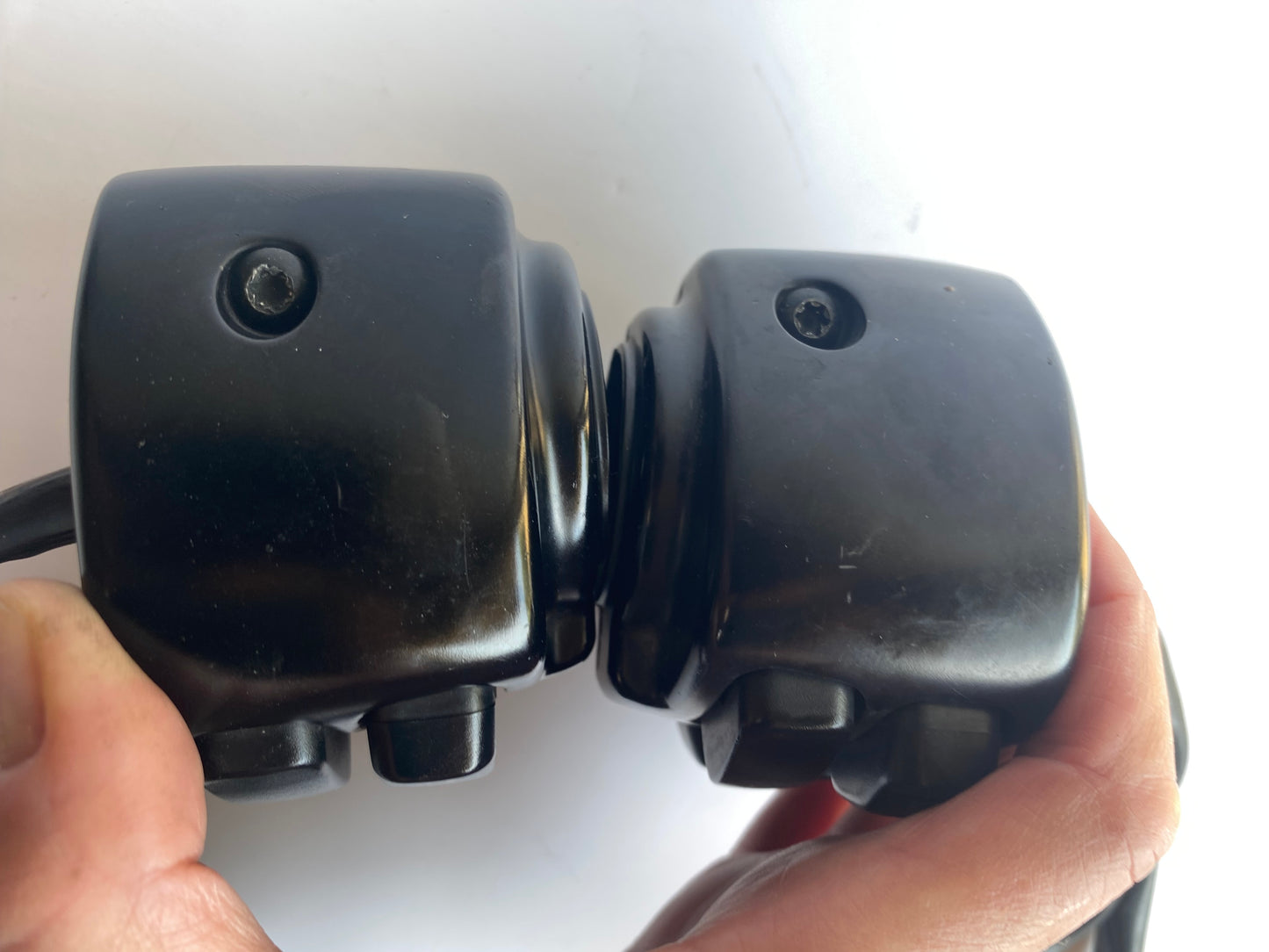 Jeu de commodos noirs Harley Davidson 1996 à 2013 Dyna /Softail / Sportster