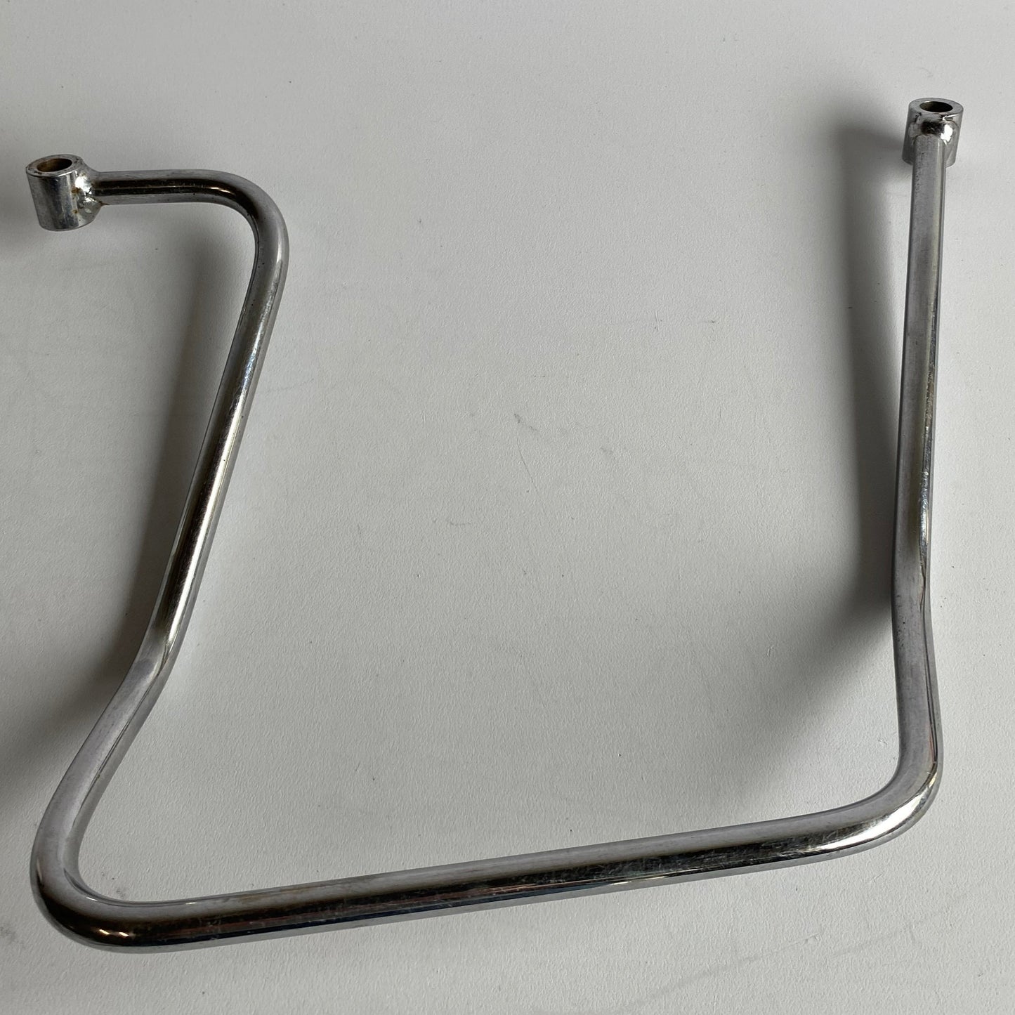 Jeu écarteurs de sacoches Dyna Harley Davidson REF Idem 90589-91D