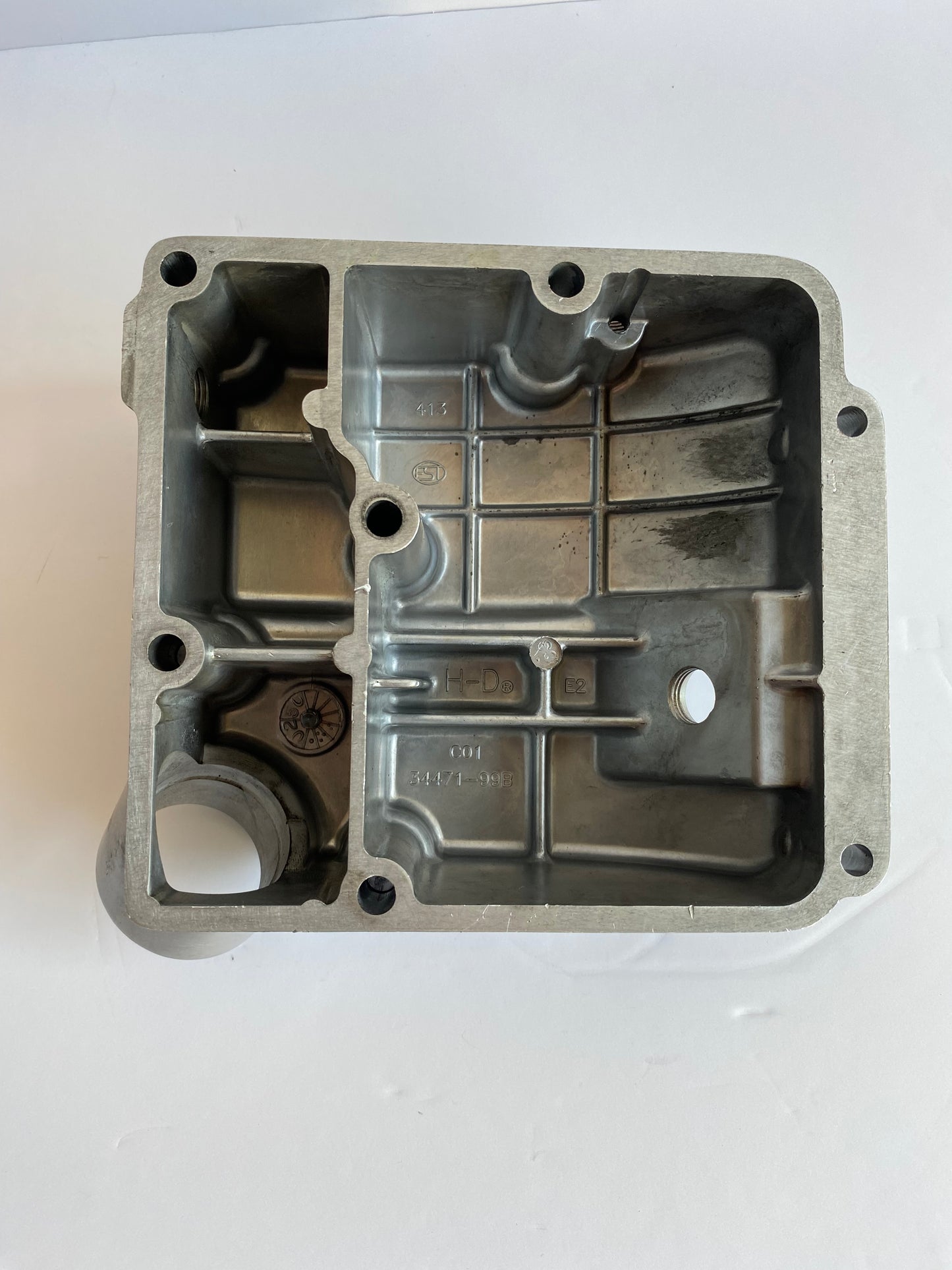 Harley Davidson Upper Gearbox Housing REF OEM: 34471-99B