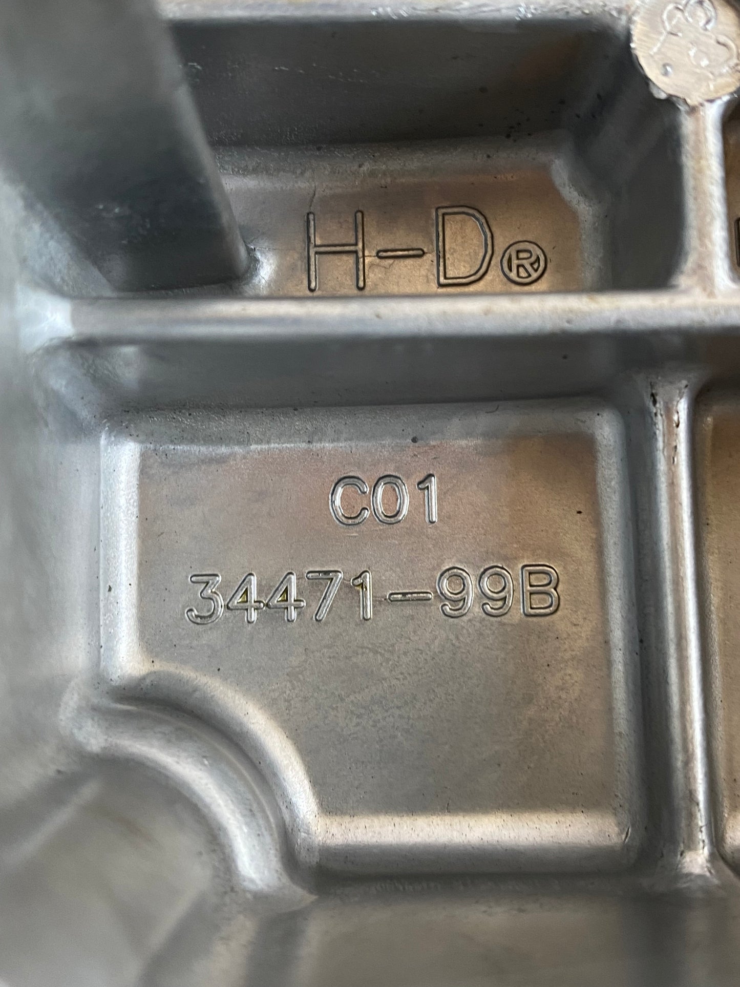 Harley Davidson Upper Gearbox Housing REF OEM: 34471-99B