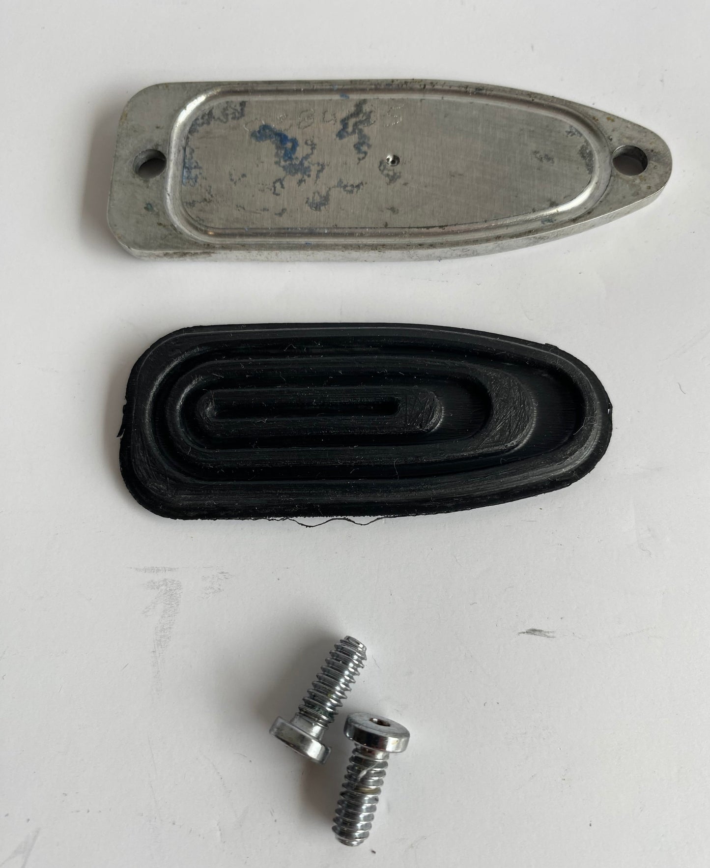 PM brake master cylinder cover polished aluminum contour Performance Machine