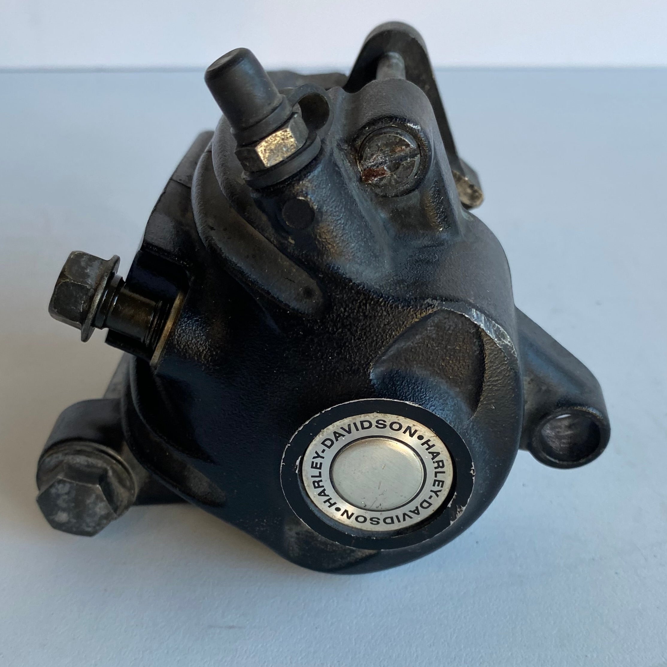 Etrier de frein arrière noir Sportster Harley Davidson REF OEM 42881-08