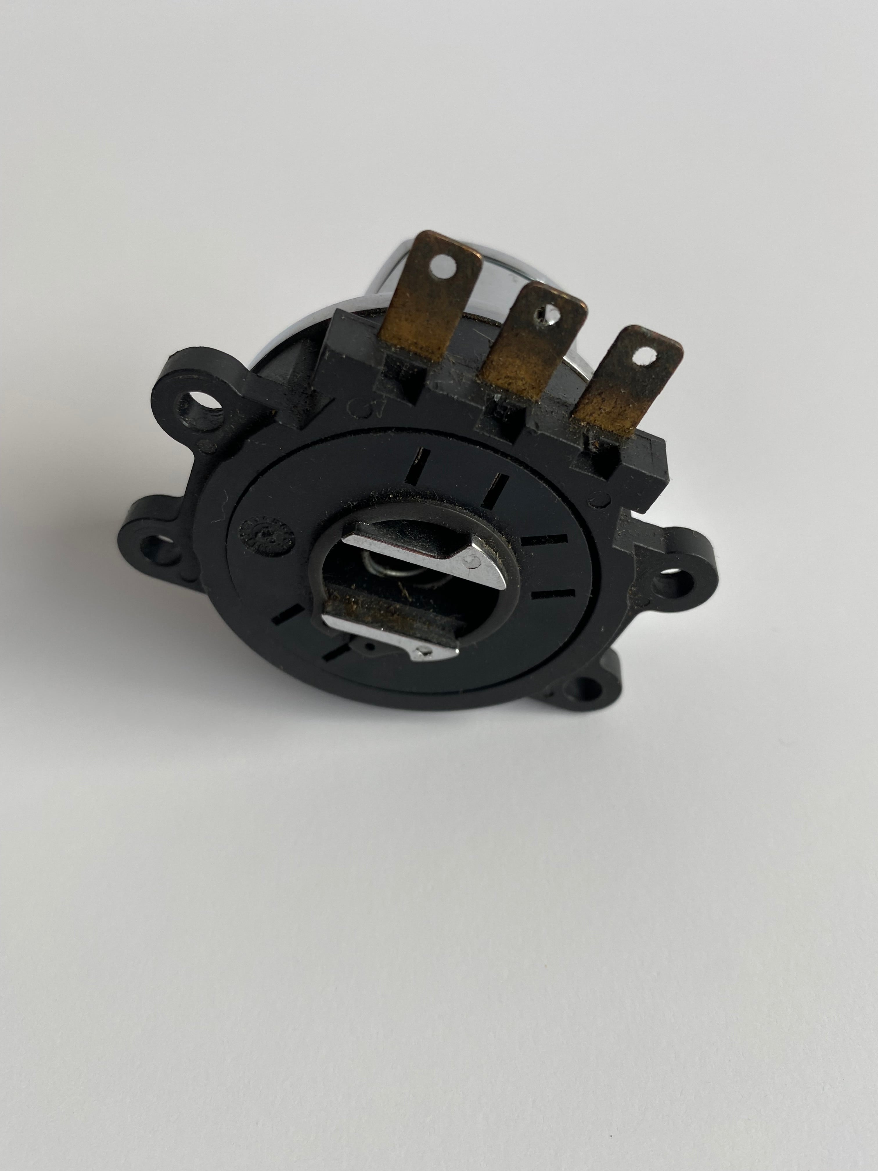 Contacteur  à clé Harley Davidson REF OEM : 71313-96A