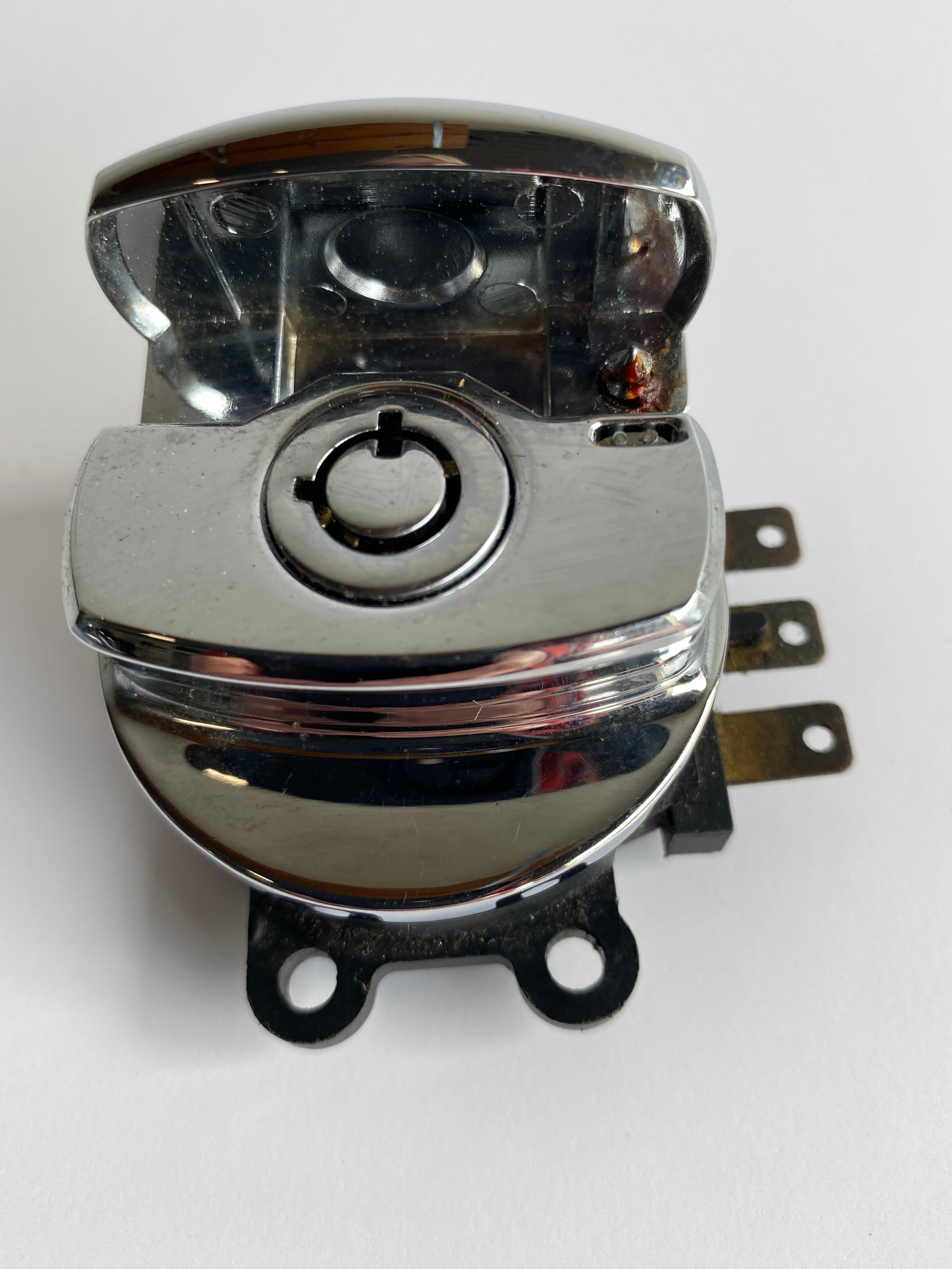 Contacteur  à clé Harley Davidson REF OEM : 71313-96A