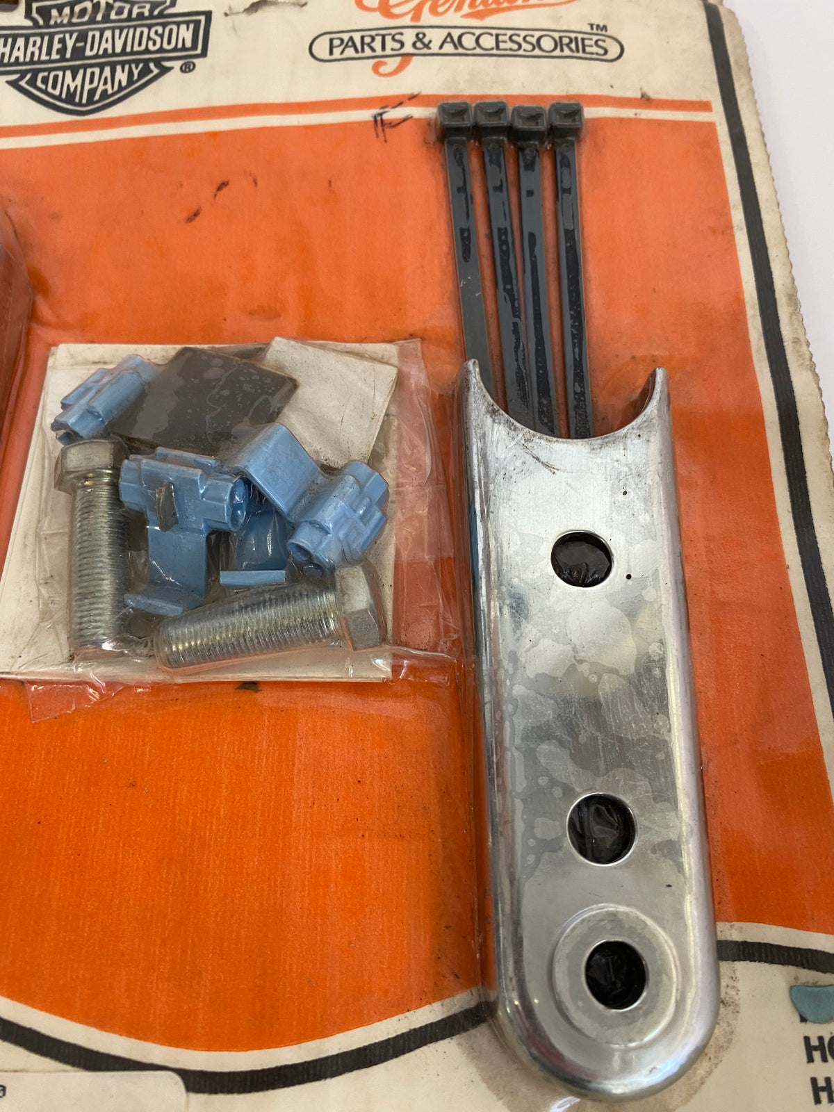 Kit relocalisation clignotants arrière Softail Harley Davidson REF 68548-87