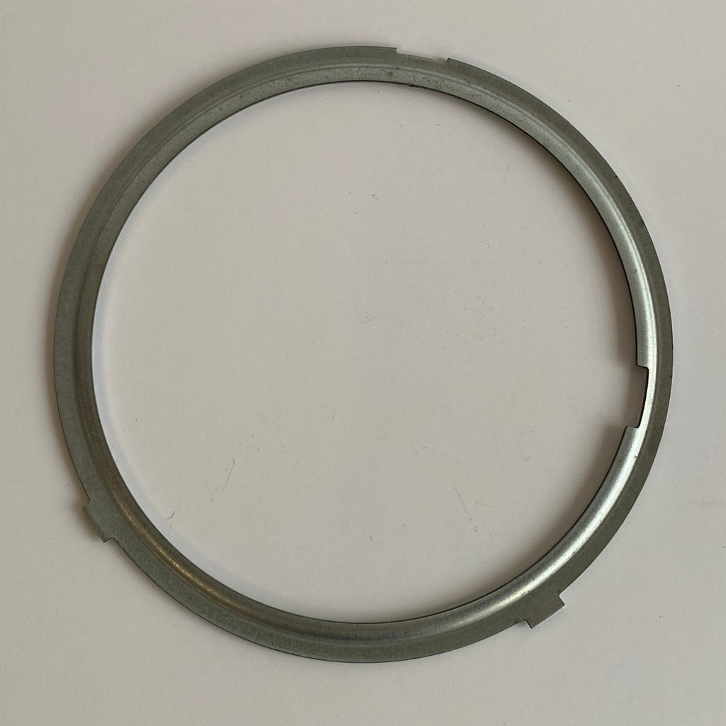 Cerclage intérieur de phare 5-3/4 pouces Harley Davidson REF OEM 67883-04A