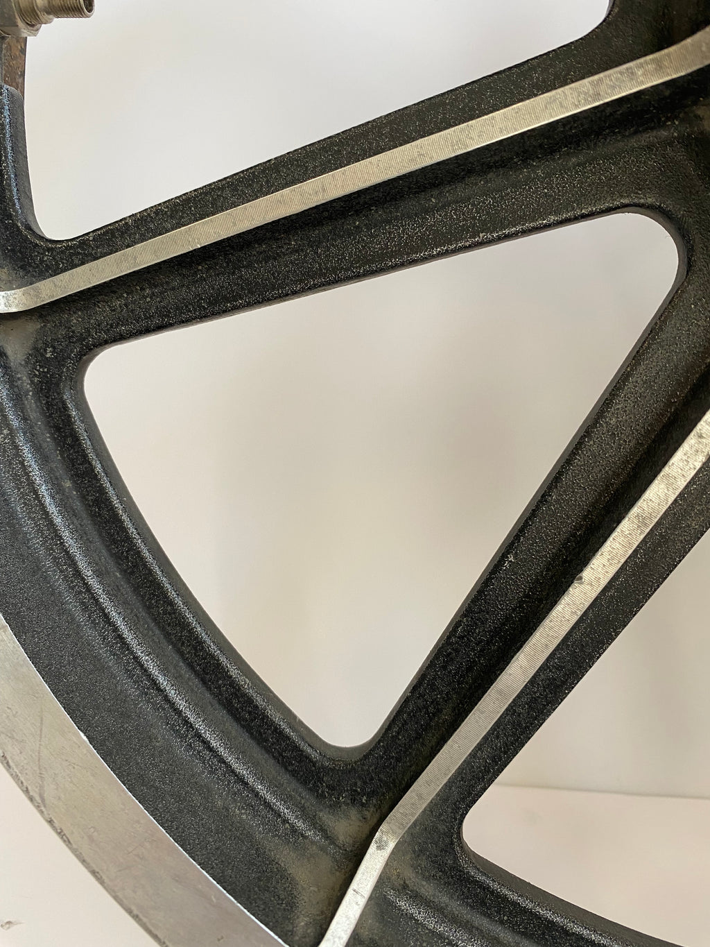 Roue avant 9 bâtons 2.15 x 19" Sportster XLCR AMF Harley Davidson REF OEM 43499-78