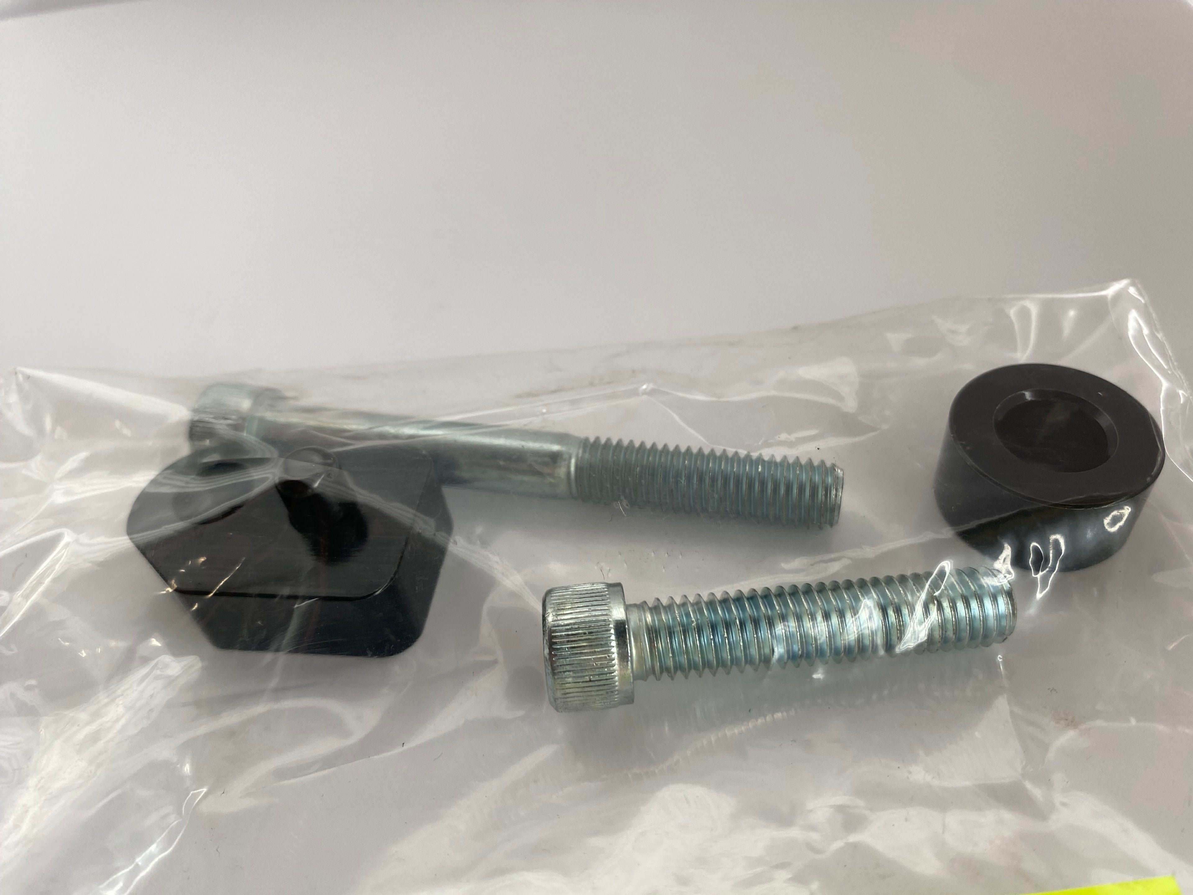 Kit déport marche pied pilote droit Touring Harley Davidson REF V&H 16937