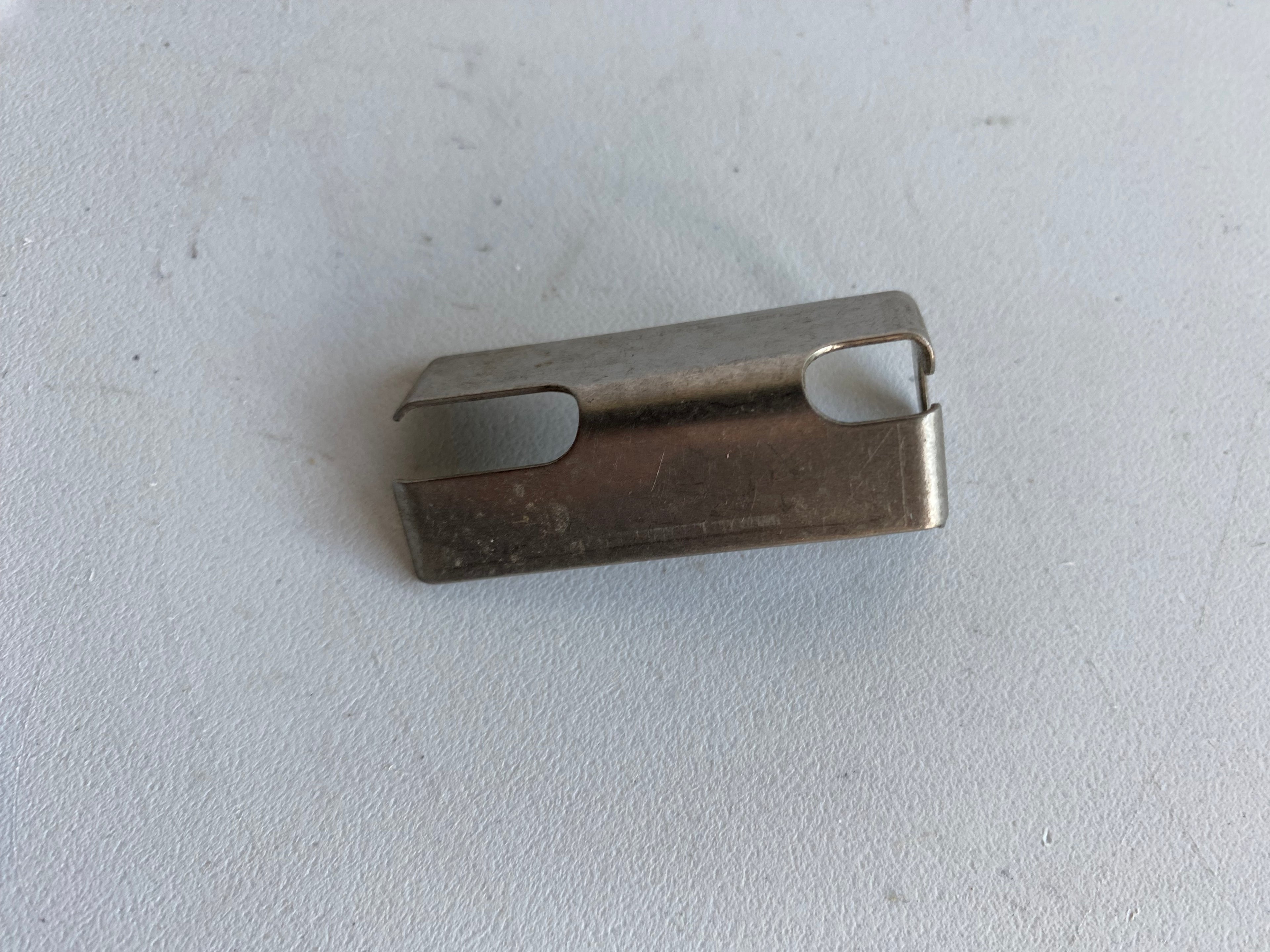 Guide de plaquettes de frein arrière Harley Davidson REF OEM 43959-86