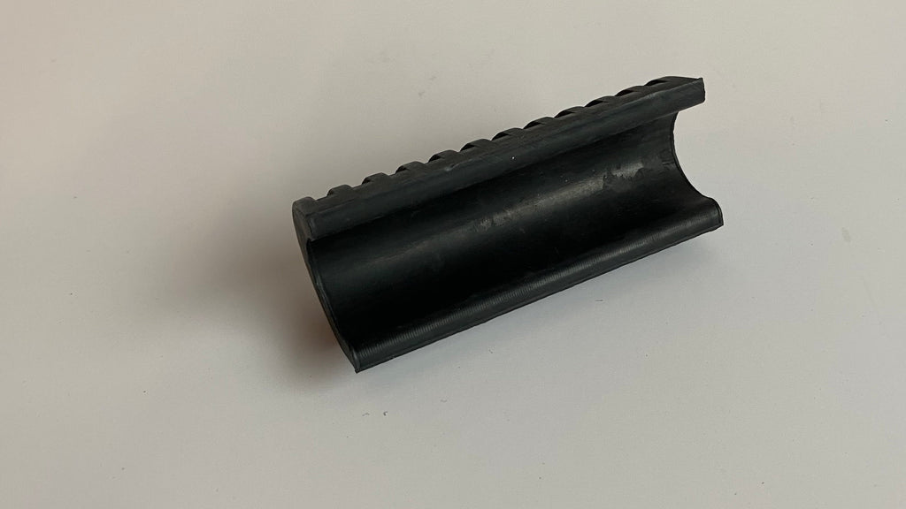 Support caoutchouc de sacoche rigide Touring Harley Davidson REF OEM 90764-93