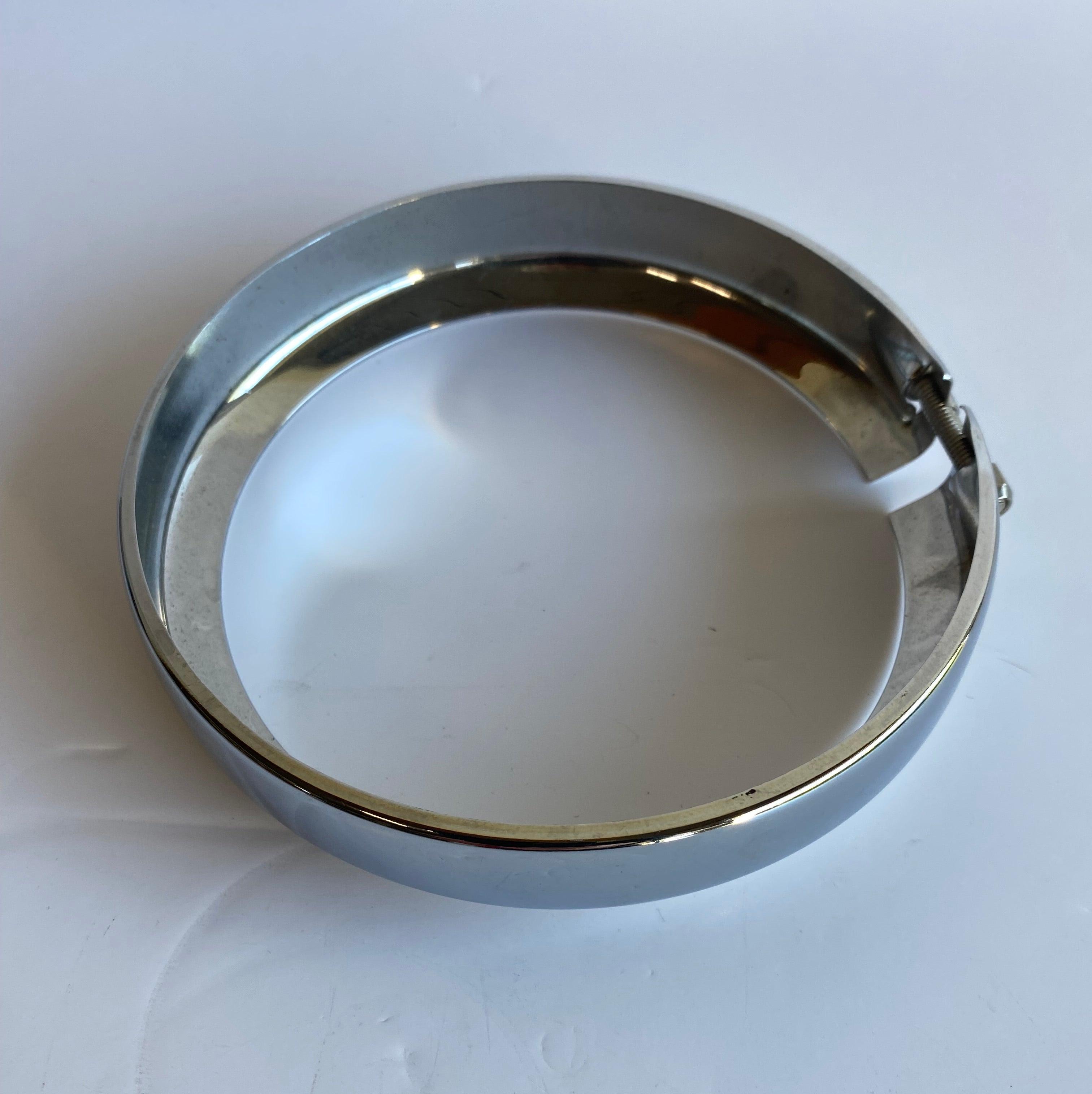 Harley Davidson 4.5 inch passing lamp rim OEM REF: 68725-62A