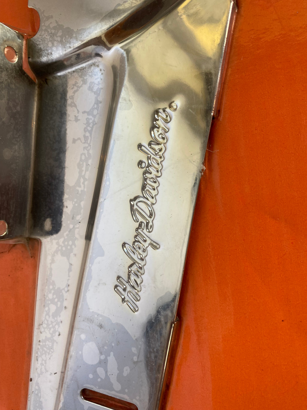 Pare courroie inférieur chromé Dyna Harley Davidson REF 60474-92