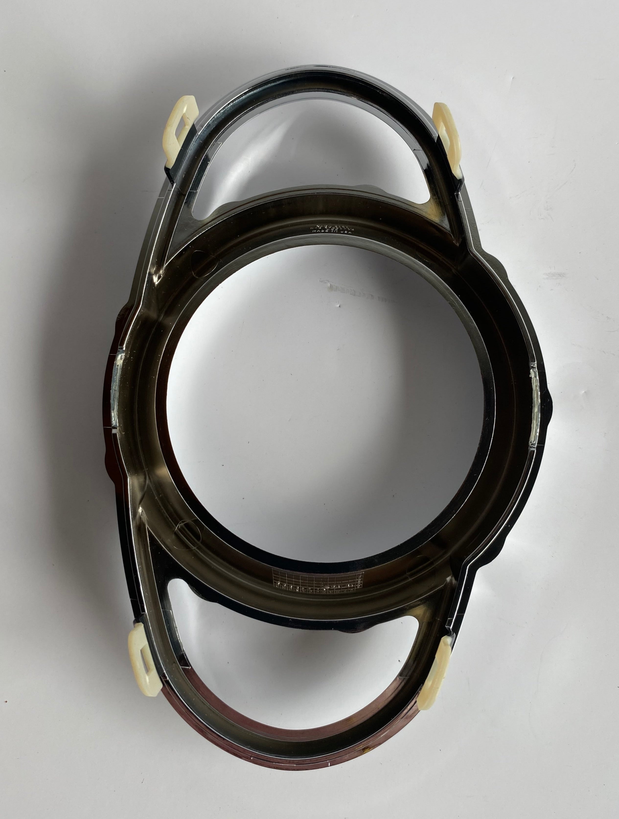 Entourage de compteur chromé Harley Davidson REF OEM  : 67591-04