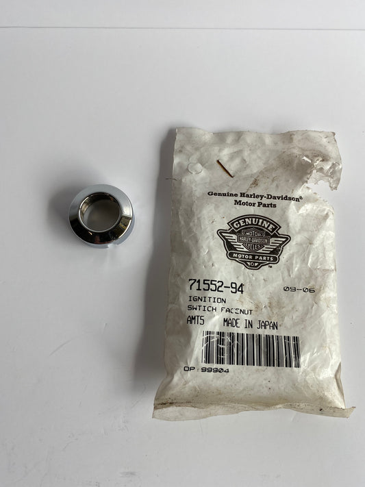 Ecrou de contacteur à clés Harley Davidson REF OEM : 71552-94