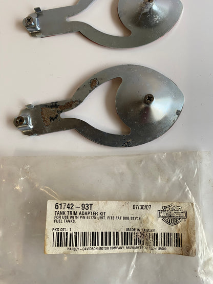 Harley Davidson Tankemblem-Montagesatz OEM-Referenz: 61782-91T