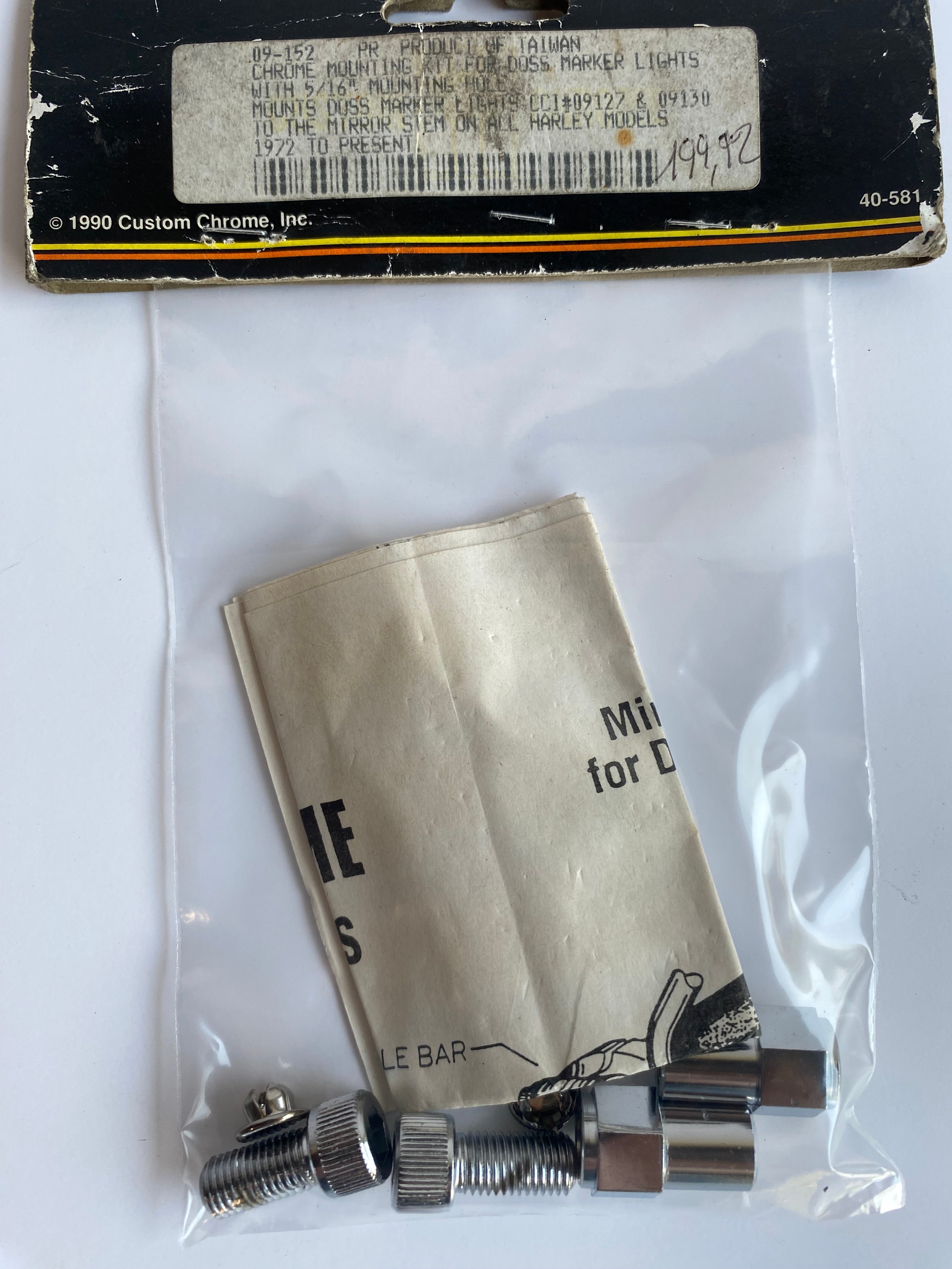 Kit montage minis clignotants DOSS sous rétroviseurs Harley Davidson REF CCI 09-152