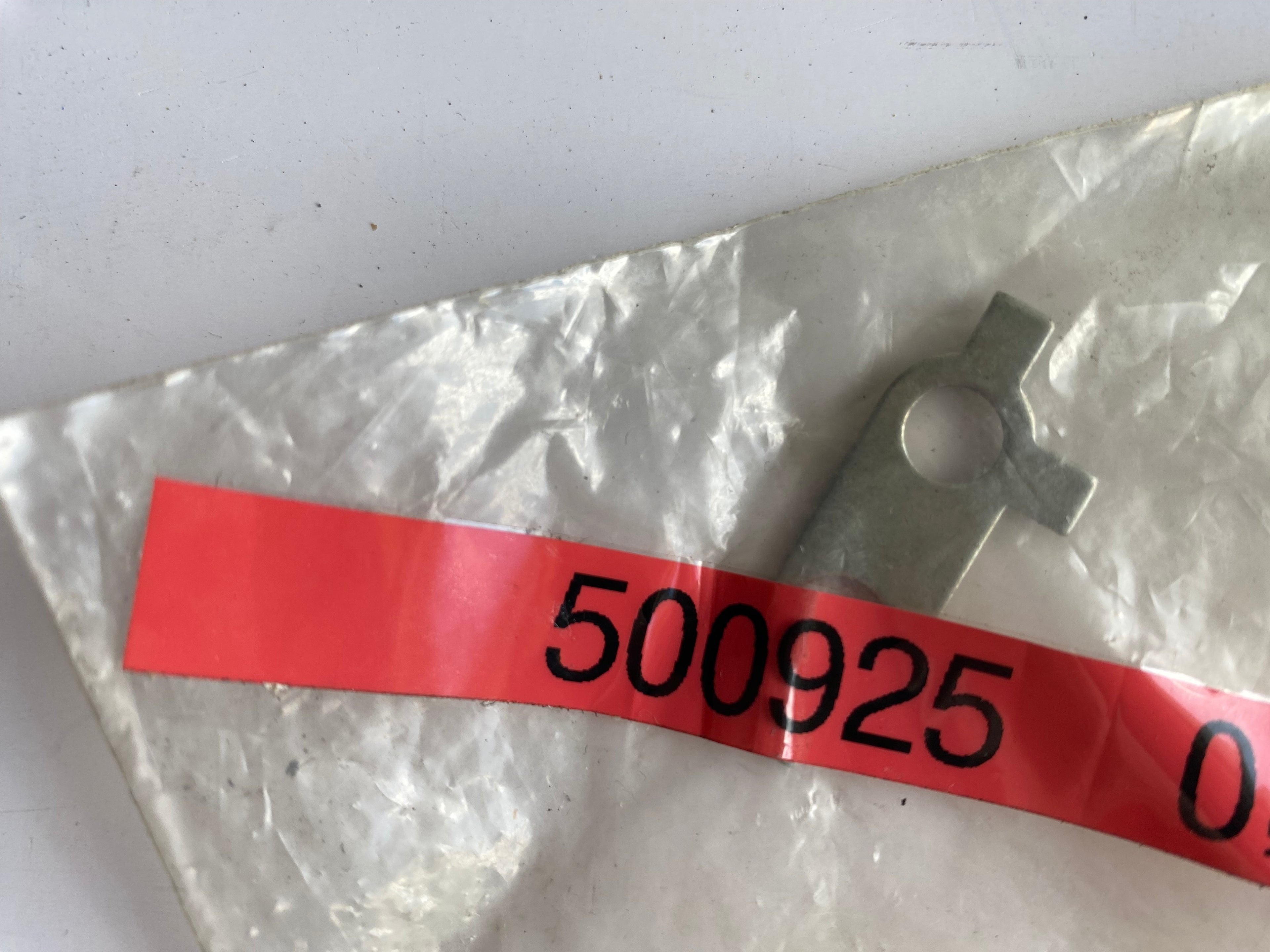 Plaque blocage vis patin tendeur primaire Harley Davidson REF OEM 39996-65